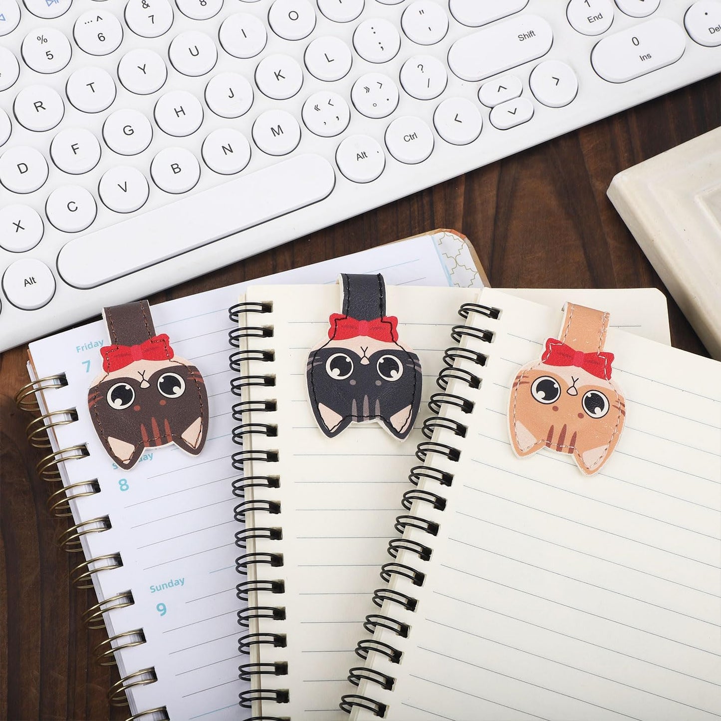 3pcs Magnetic Leather Bookmarks, Cute Cat Magnet Book Mark Kitten Clip for Reading Lovely Gifts for Women Teachers Students Reading Lovers