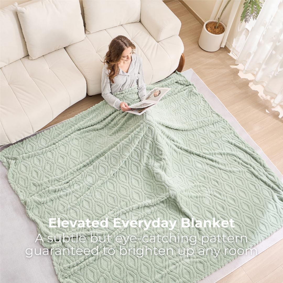 The Seacliff Blanket Twin Size 60x80, Palm Sage Green – Lightweight Soft Fleece Blanket for Couch or Bed, Breathable All Season, Coastal Wave Texture