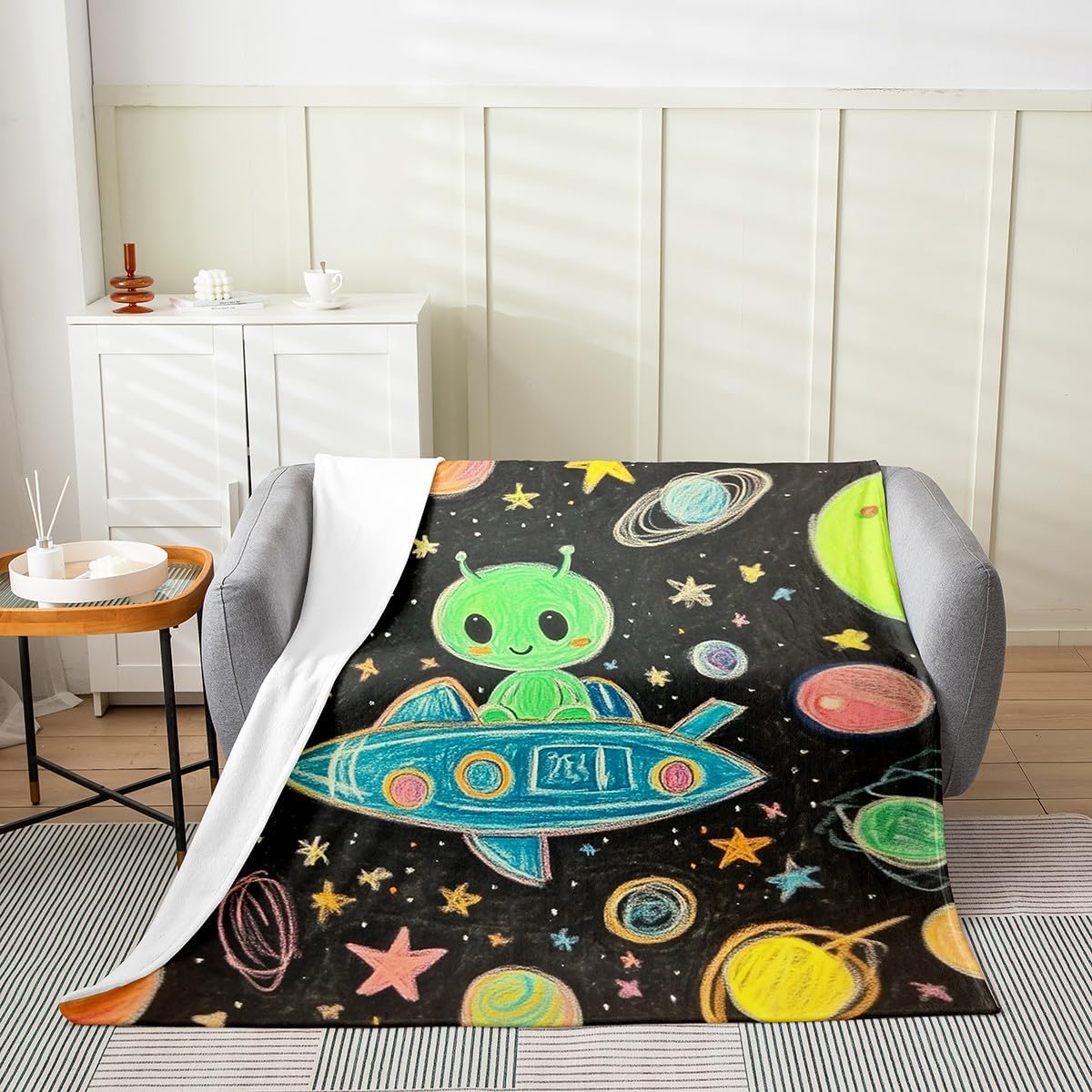 Feelyou Alien Printed Flannel Fleece Throw Blanket Throw 50"x60" Galaxy Outer Space Fuzzy Blanket for Sofa Couch Kids Boys Hand Drawn Cute Alien All Season Bed Blanket Purple Universe Plush Blanket