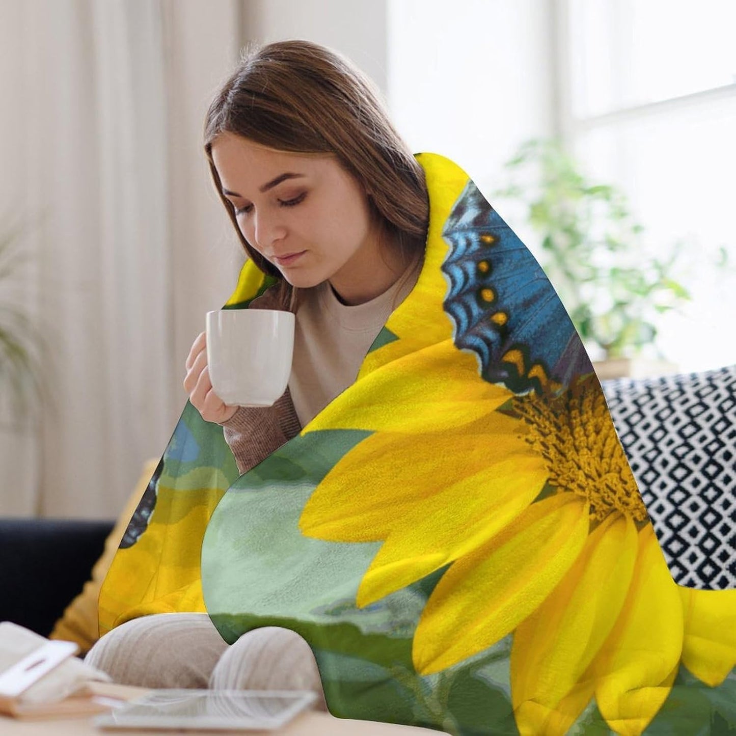 Sunflower Blue Butterfly Blanket Super Soft Lightweight Throw Blanket Cute Cozy Warm Bed Blanket Decorative Fuzzy Blanket All-Season Home Decor Gift for Sofa Couch Living Room 40"*50" （100 * 130cm）