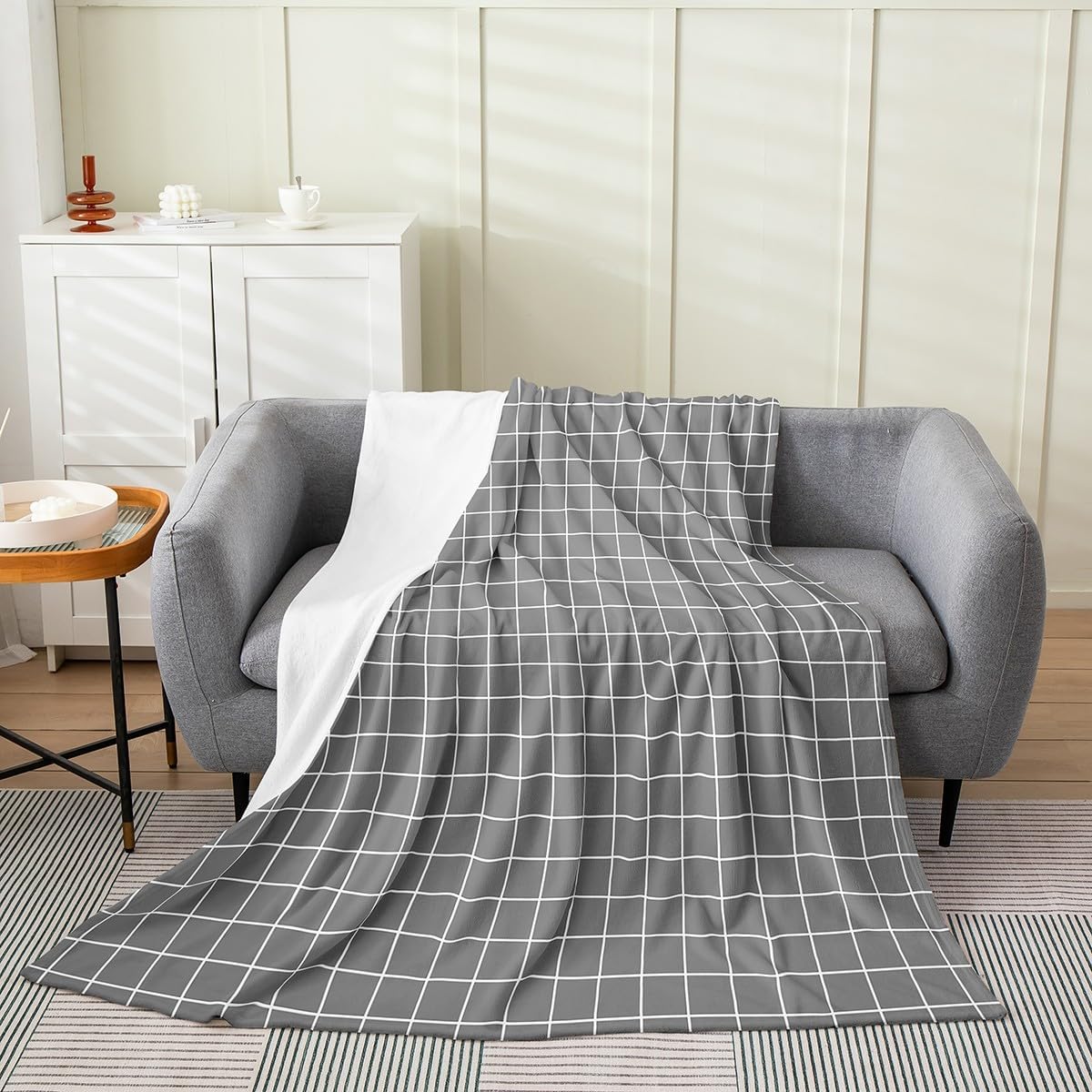 Manfei Grey Plaid All Season Bed Blanket Buffalo Check Plaid Plush Throw Blanket,Classic Gingham Pattern Home Decorative Flannel Blanket Modern Simple Style Blanket for Sofa Couch 60"x80"