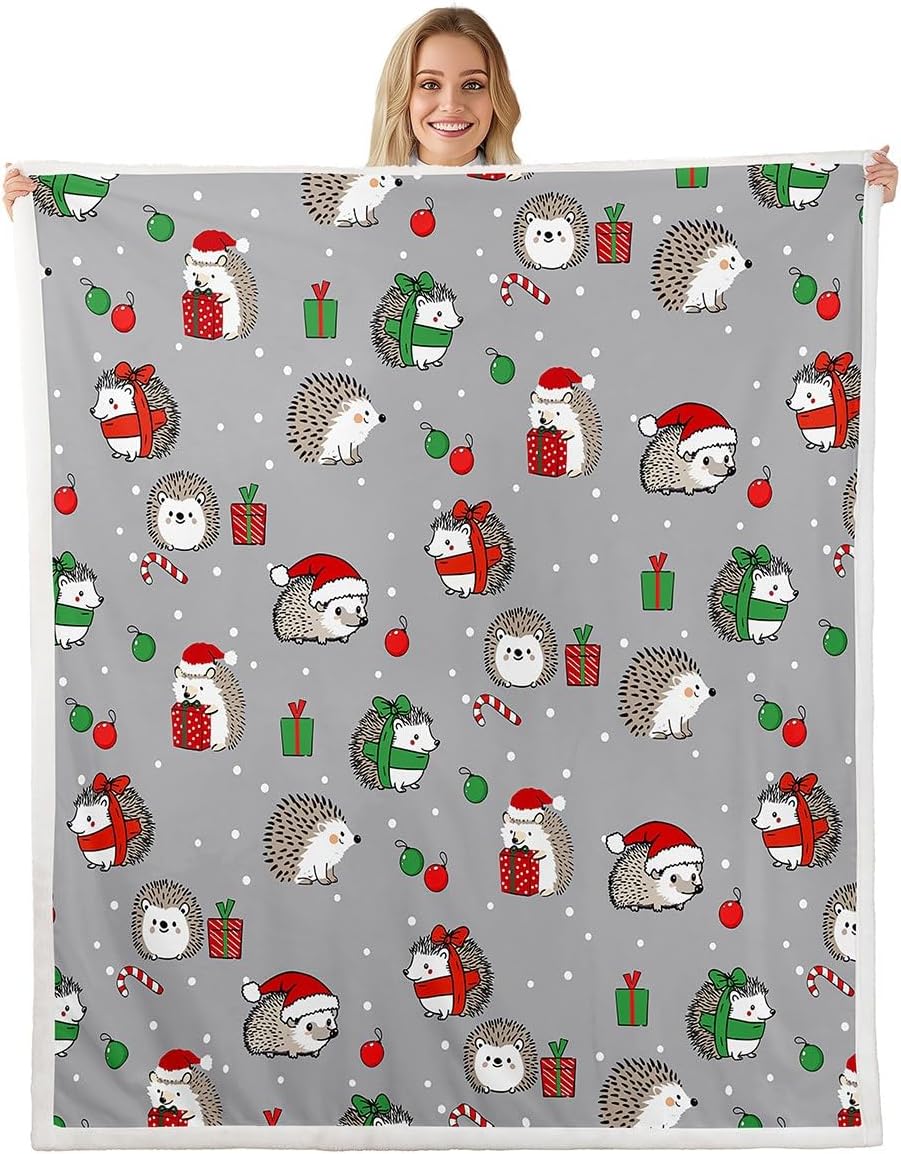 Feelyou Merry Christmas Hedgehog Plush Throw Xmas 3D Animals Fleece Throw Blanket Cute Christmas Animals Sherpa Blanket for Bed Sofa Couch Microfiber Grey Warm Fuzzy Cozy Room Decor Throw 50"x60"