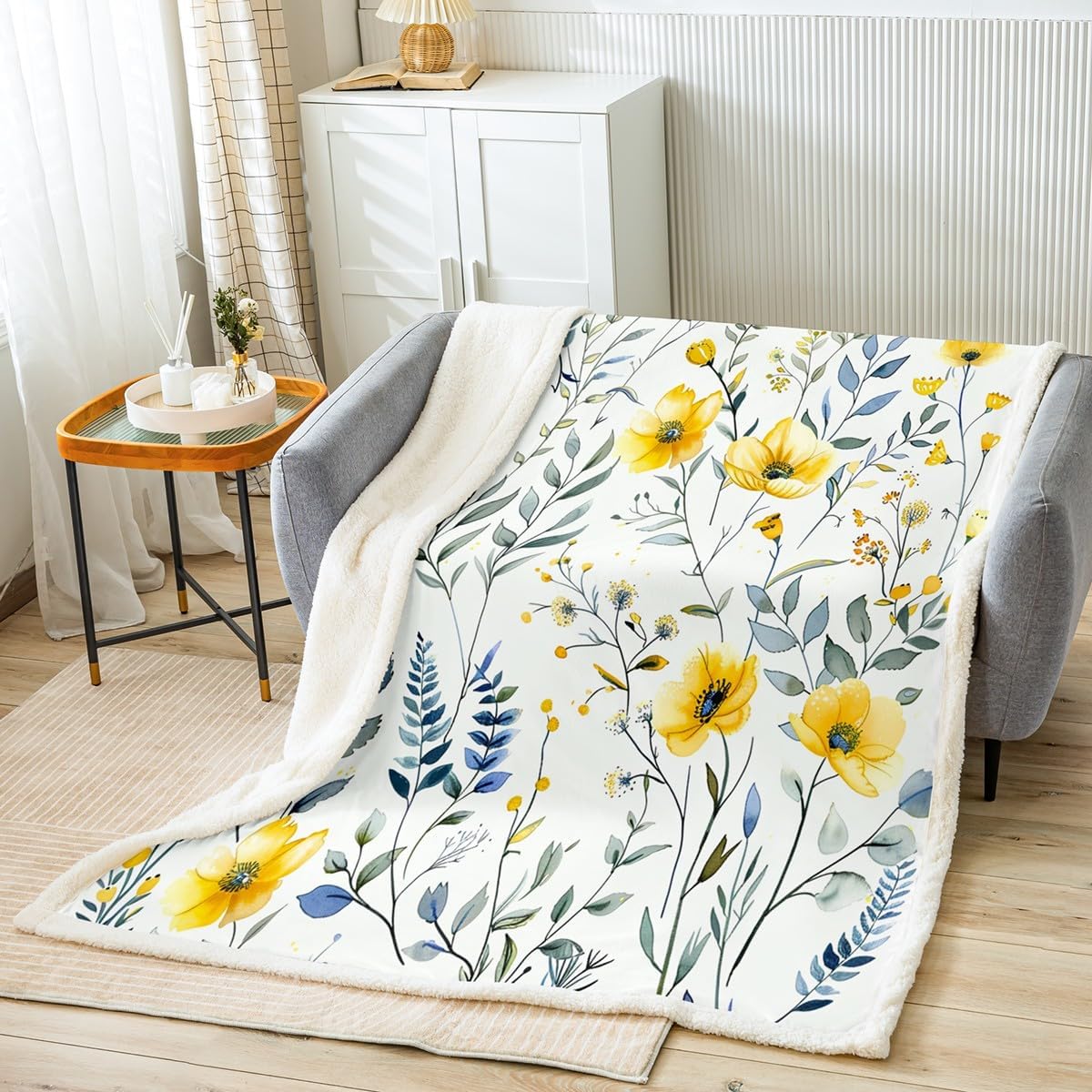 Feelyou Yellow Floral Sherpa Blanket Gift for Women Fleece Throw Blanket Garden Flower Plush Blanket for Bed Sofa Couch Botanical Fuzzy Blanket Girls Bedroom Decor Queen 90"x90"