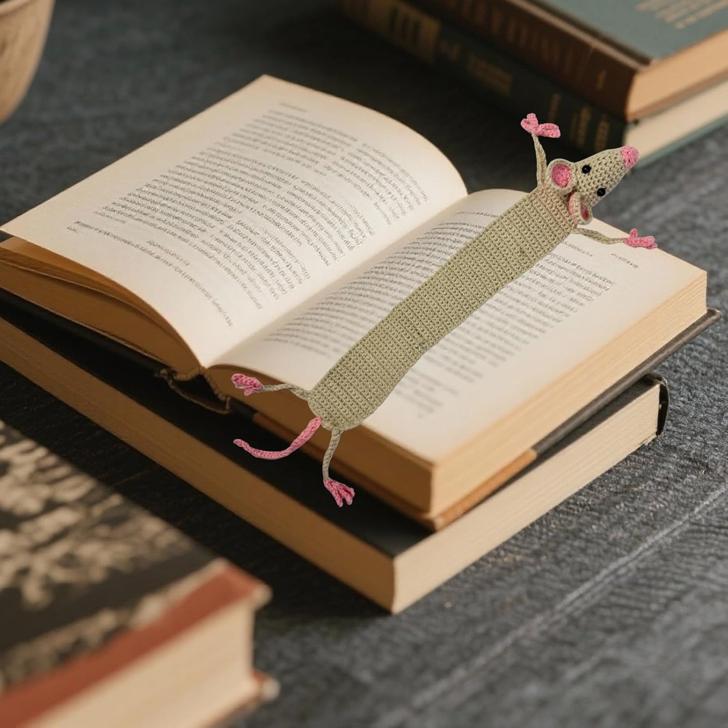 ‌Sunoutdeeal 3D Hand-Crochet Animal Bookmarks Featuring Charming Personalized Designs, These Adorable Bookmarks Make Quirky Reading Companions.Gifts for Book Enthusiasts,Birthday,Book Club Members(ls)
