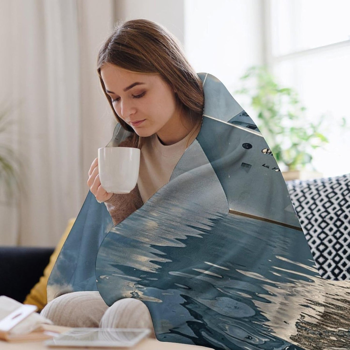 Cruise Ship Blanket Super Soft Lightweight Throw Blanket Cute Cozy Warm Bed Blanket Decorative Fuzzy Blanket All-Season Home Decor Gift for Sofa Couch Living Room 50"*60"（130 * 150cm）