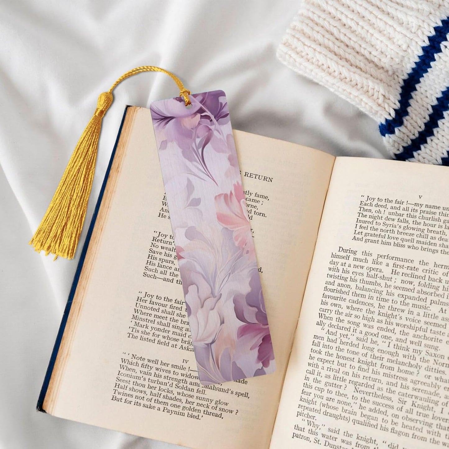 Blush Floral Bookmarks Gifts for Women Men, Wooden Bookmarks for Book Lovers, Vintage Book Marks Ornaments with Tassel, Unique Personalized Reading Page Markers Gold