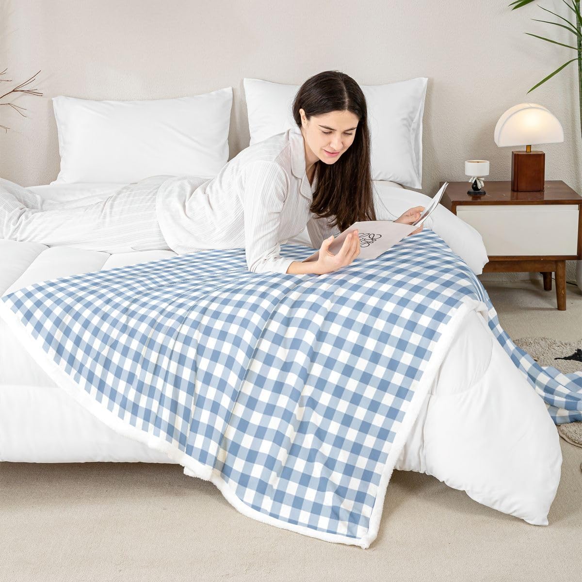 Feelyou White Blue Gingham Sherpa Throw Blanket for Couch Modern Style Plaid Super Soft Cozy Fleece Grid Checkered Blanket for Winter, Plush Throw Throw 50"x60" All Season