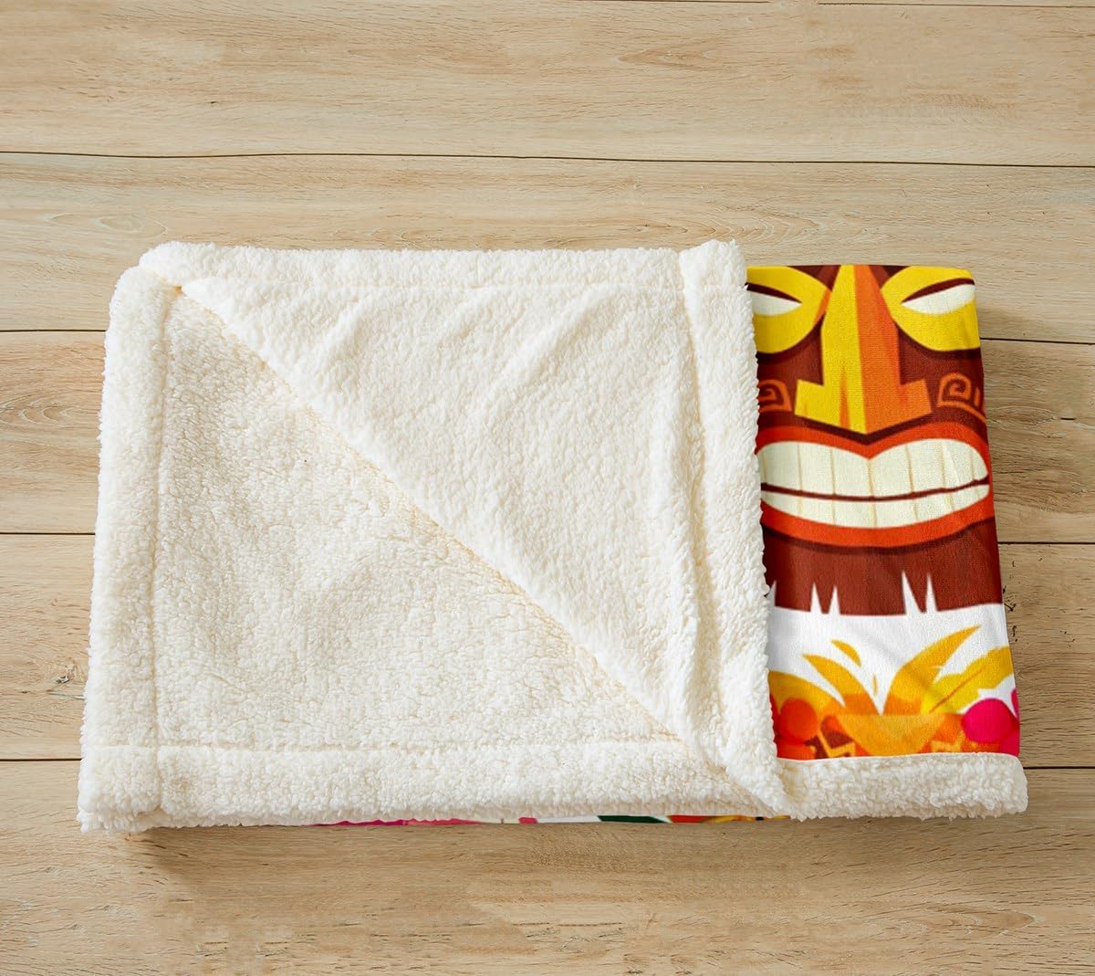 Tiki Bar Plush Blanket Retro Inspired Fleece Throw Blanket Hawaiian Party Sherpa Blanket for Kids Boys Girls Cute Colorful Tiki Pattern Fuzzy Blanket for Sofa Bed Couch, Room Decor Twin 60x80 Inch