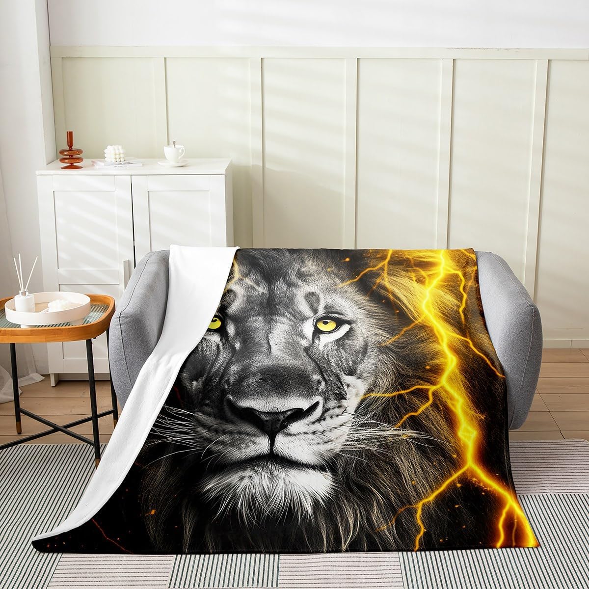 Erosebridal Boys Wild Lion Throw Blanket for Adult Teens Men,Yellow Lightning Fleece Blanket Glitter Lion Blanket African Safari Animal Bed Blanket for Home Room Decor,Warm All Season Twin 60x80