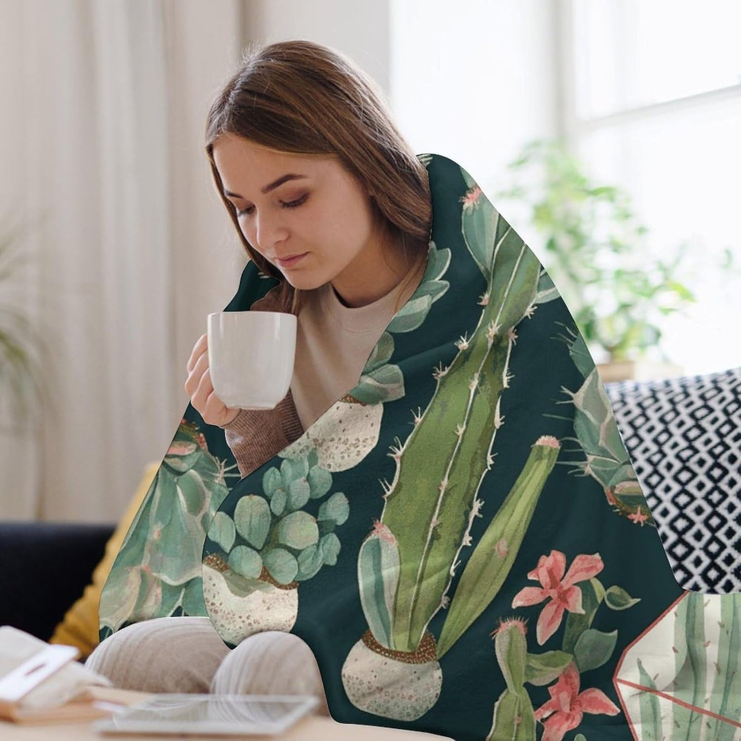 Succulent Plants and Cactus Blanket Super Soft Lightweight Throw Blanket Cute Cozy Warm Bed Blanket Decorative Fuzzy Blanket All-Season Home Decor Gift for Sofa Couch Living Room 60"*80"（150 * 200cm）