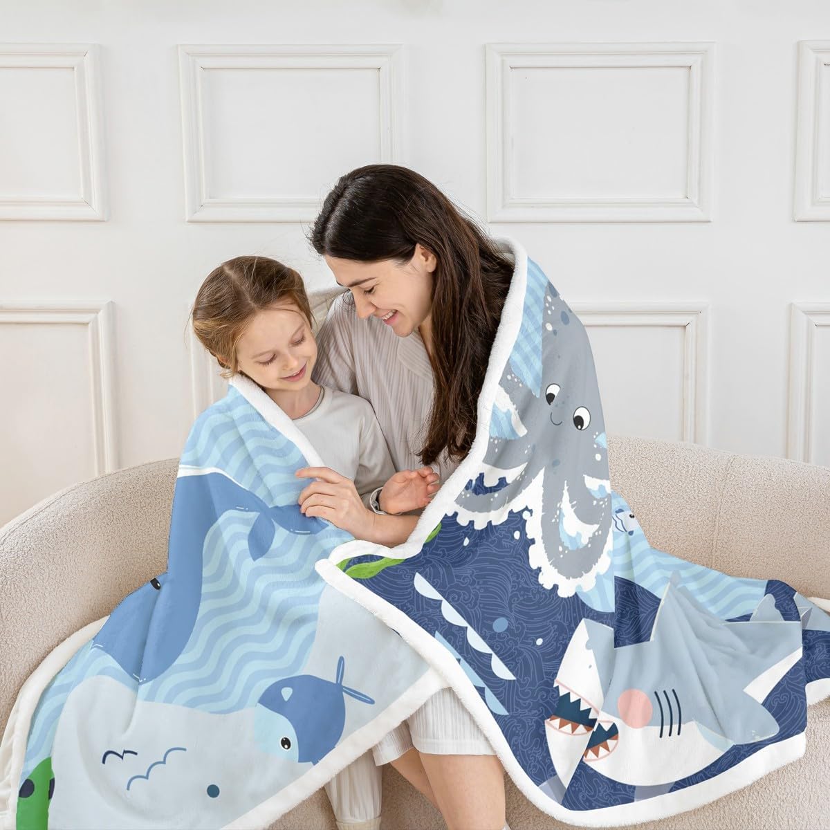 Shark and Whale Fleece Throw Blanket Super Soft Cozy Cartoon Sea Animal Sherpa Blanket for Kids Women Adults Octopus Turtle Plush Blanket Underwater World Fuzzy Blanket for Sofa Bed(30x40 Inches)