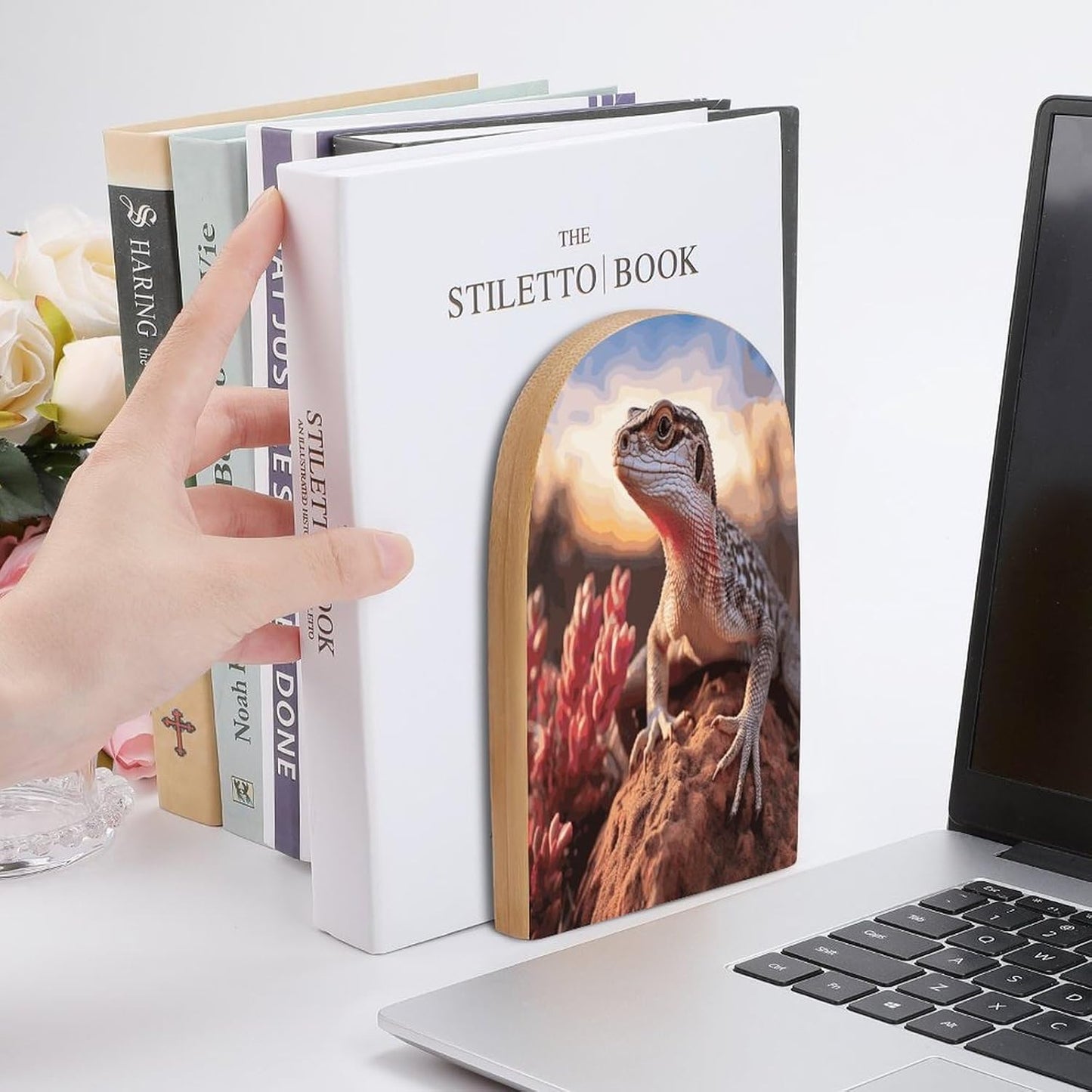 White Lizard Bookend for Shelves Wooden Book End Large Size Sturdy Book Holders Stoppers with Metal Base for Bookshelves Slick Decorative Bookends Stands