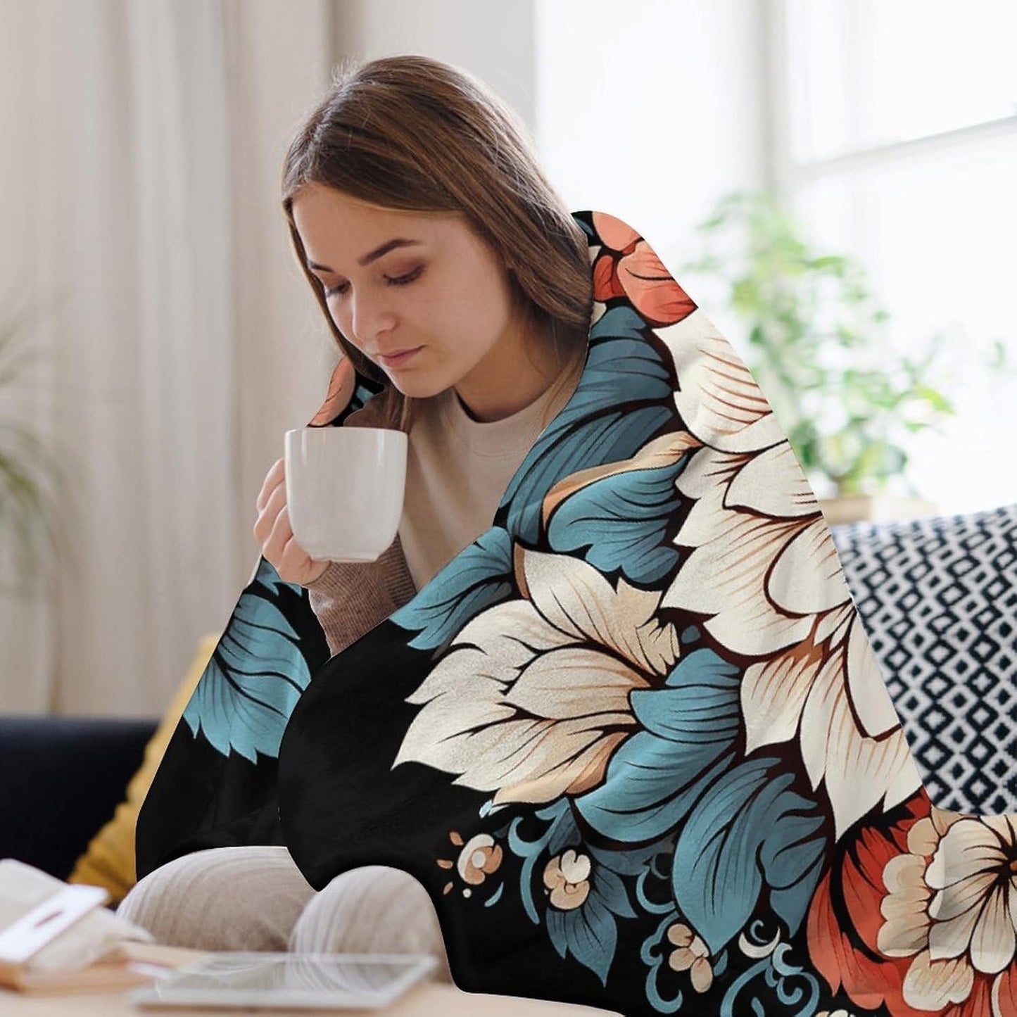 Floral Print Throw Blanket for Couch Super Soft Warm Lightweight Throw Blankets Cozy Flannel Bed Blanket Cute Decorative Blankets for All Seasons Home Decor Gift 60"*80"（150 * 200cm）