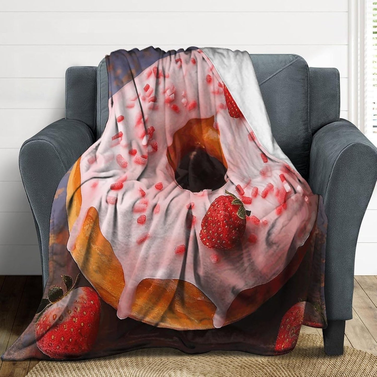 Strawberry Donut Throw Blanket for Couch Super Soft Warm Lightweight Throw Blankets Cozy Flannel Bed Blanket Cute Decorative Blankets for All Seasons Home Decor Gift 60"*80"（150 * 200cm）