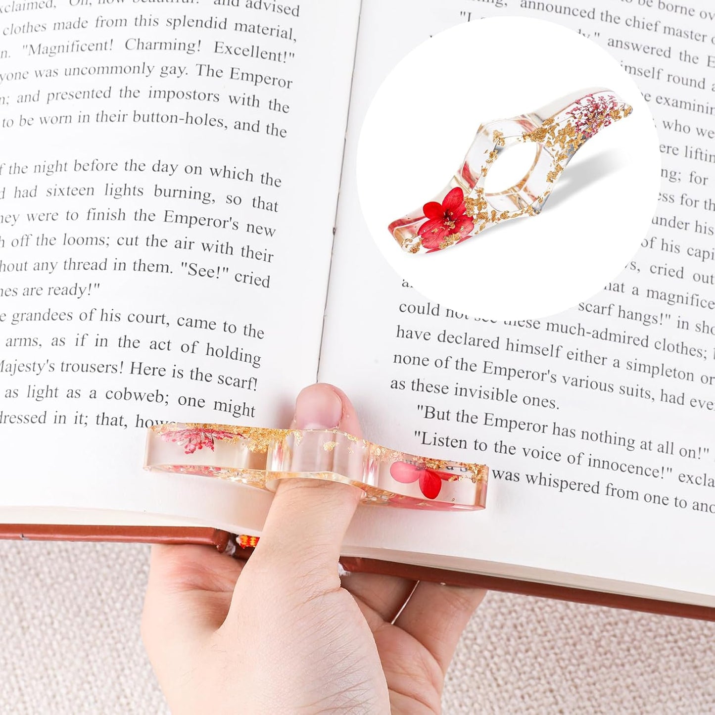 2PCS Book Page Holder Thumb, Book Accessories Book Marks for Reading Women Page Holder for Thumb Dried Flower Bookmarks for Reading Lovers, Gift for Bookworm, Readers, Literary, Students, Teachers