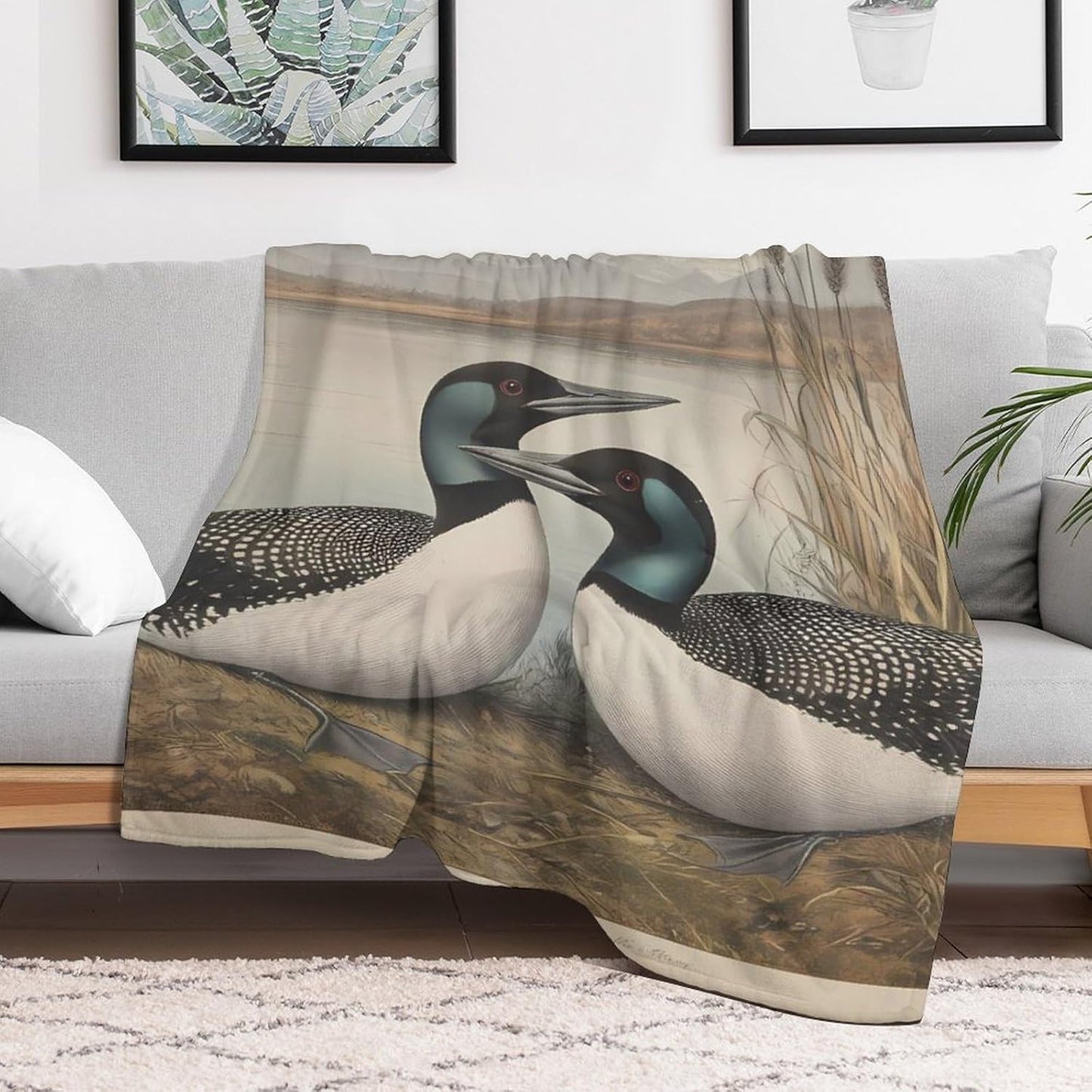 Great Northern Diver Throw Blanket for Couch Bed Plush Cozy Fuzzy Flannel Blanket for All Season 30"x50"