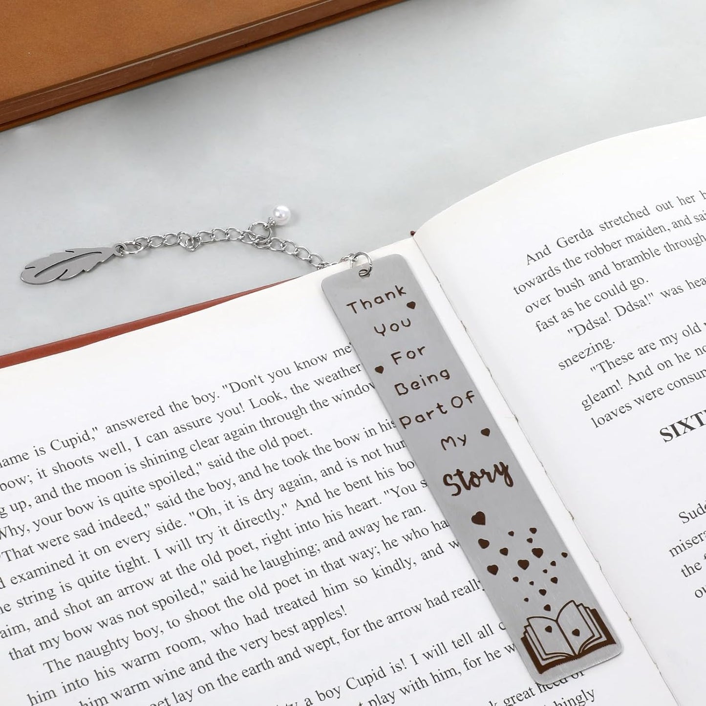 Metal Bookmark Gift, Engraved Thank You for Being Part of My Story Thank You Appreciation Silver Stainless Steel Book Mark with Leaf Pendant Book Mark Christmas Gifts for Women Men Books Lover Friends