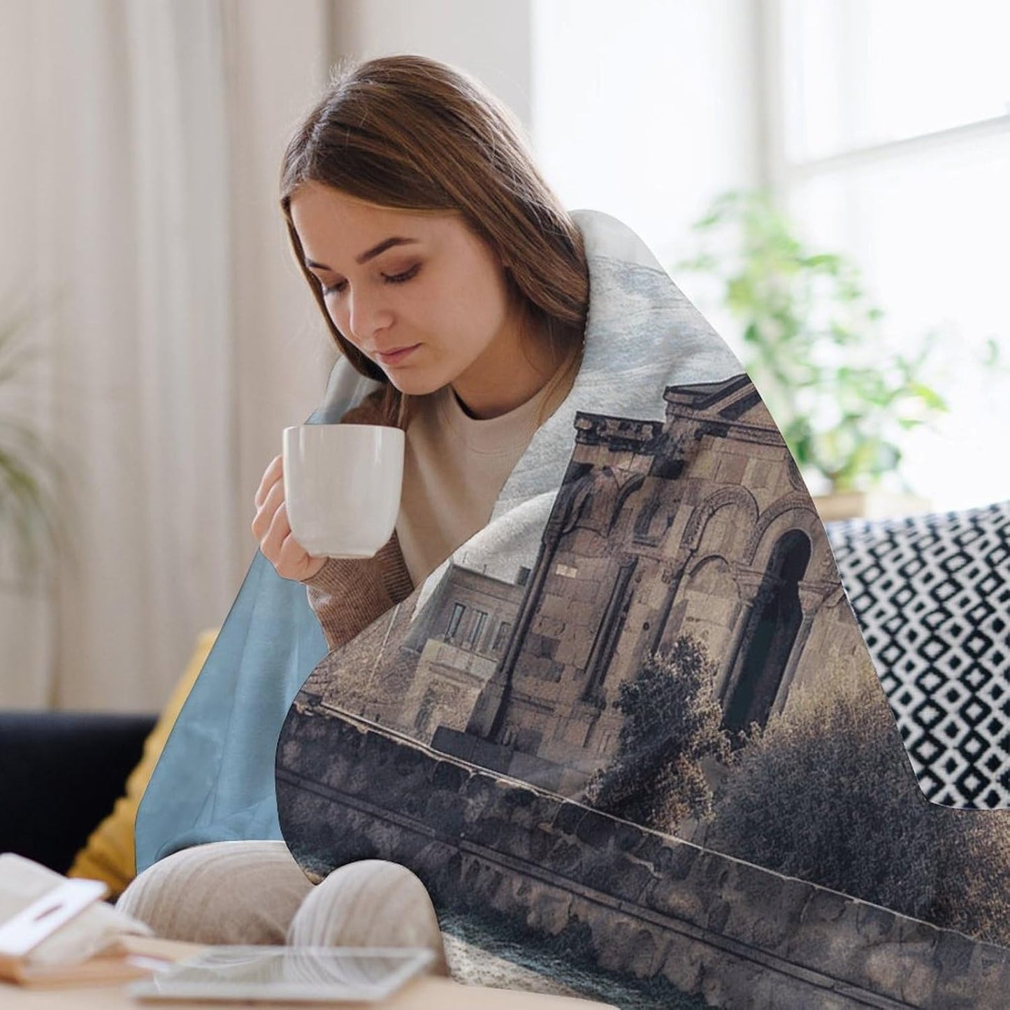 Armenian Church Throw Blanket for Couch Super Soft Warm Lightweight Throw Blankets Cozy Flannel Bed Blanket Cute Decorative Blankets for All Seasons Home Decor Gift 60"*80"（150 * 200cm）