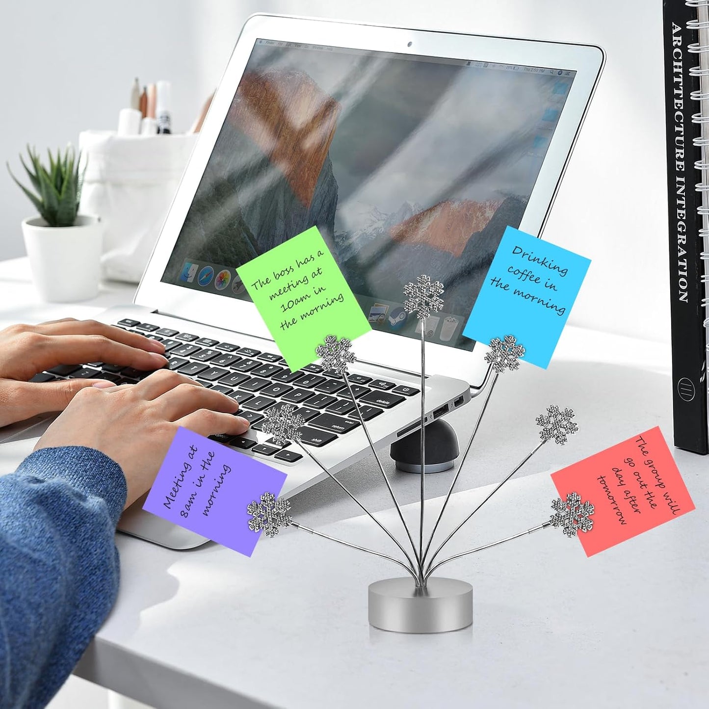 7-Branch Family Desktop Photo Tree Holder Clip Round Base, Card Picture and Memo Desk Frame Display Stand for Wedding Party Christmas Photo Clip Holder Table Numbers (Snowflake)