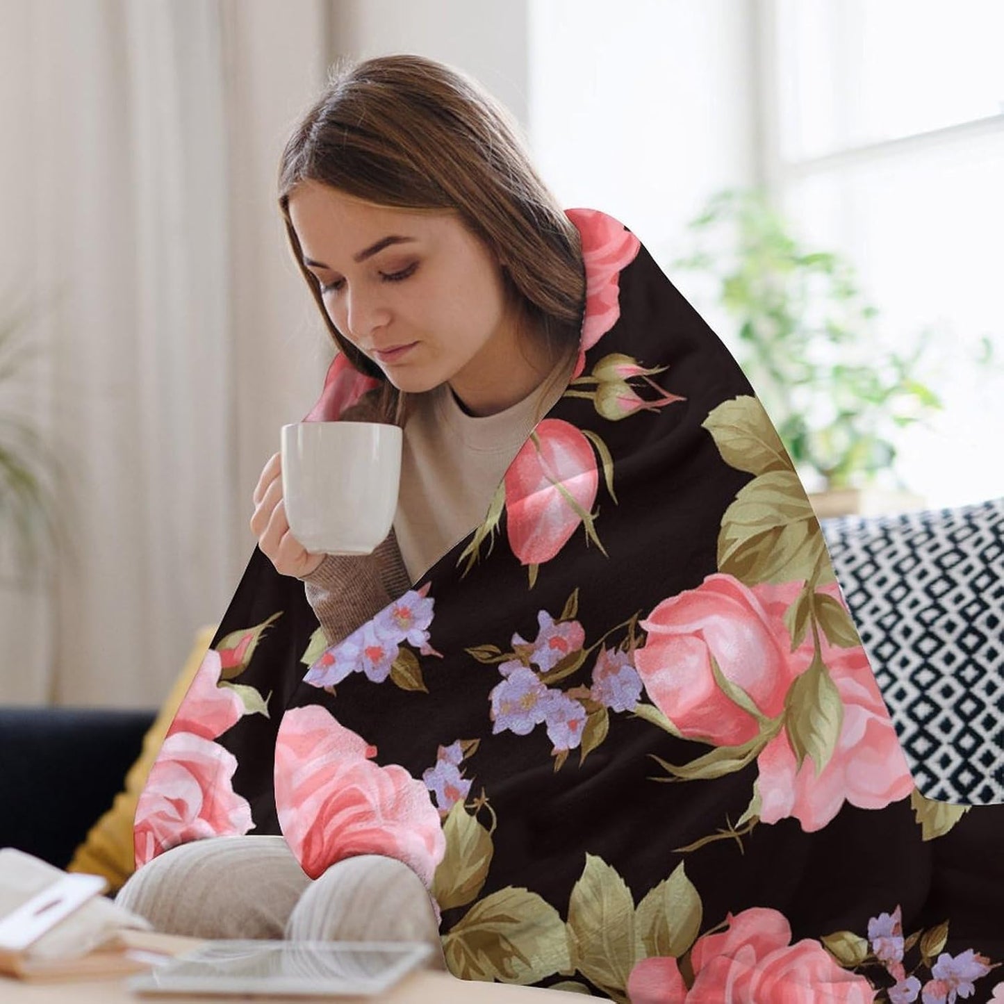 Pink Rose Blanket Super Soft Lightweight Throw Blanket Cute Cozy Warm Bed Blanket Decorative Fuzzy Blanket All-Season Home Decor Gift for Sofa Couch Living Room 30"*40"（76 * 100cm）