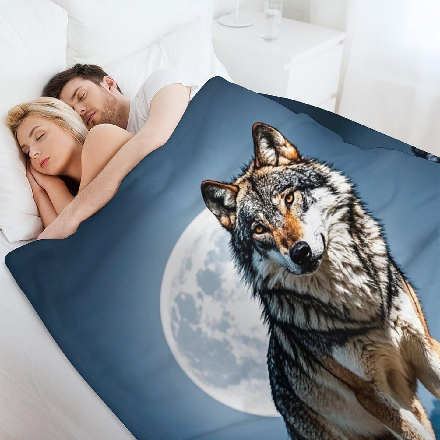 Timberwolves Throw Blanket for Bed Soft Lightweight Blanket Plush Cozy Flannel Blankets for Couch Sofa Chair Office Camping Travel 30"*40"（76 * 100cm）