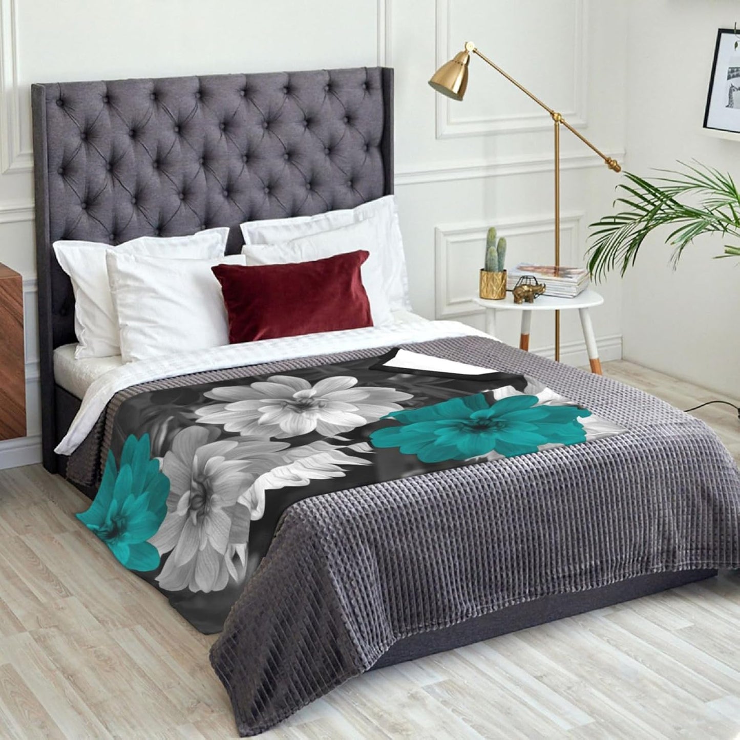 Te-al Grey Floral Blanket Te-al Flowers Throw Blanket for Couch Bed, Soft Fuzzy Flannel Te-al Blankets for Bed Sofa Chair Te-al Floral Decor 40x50 Inches