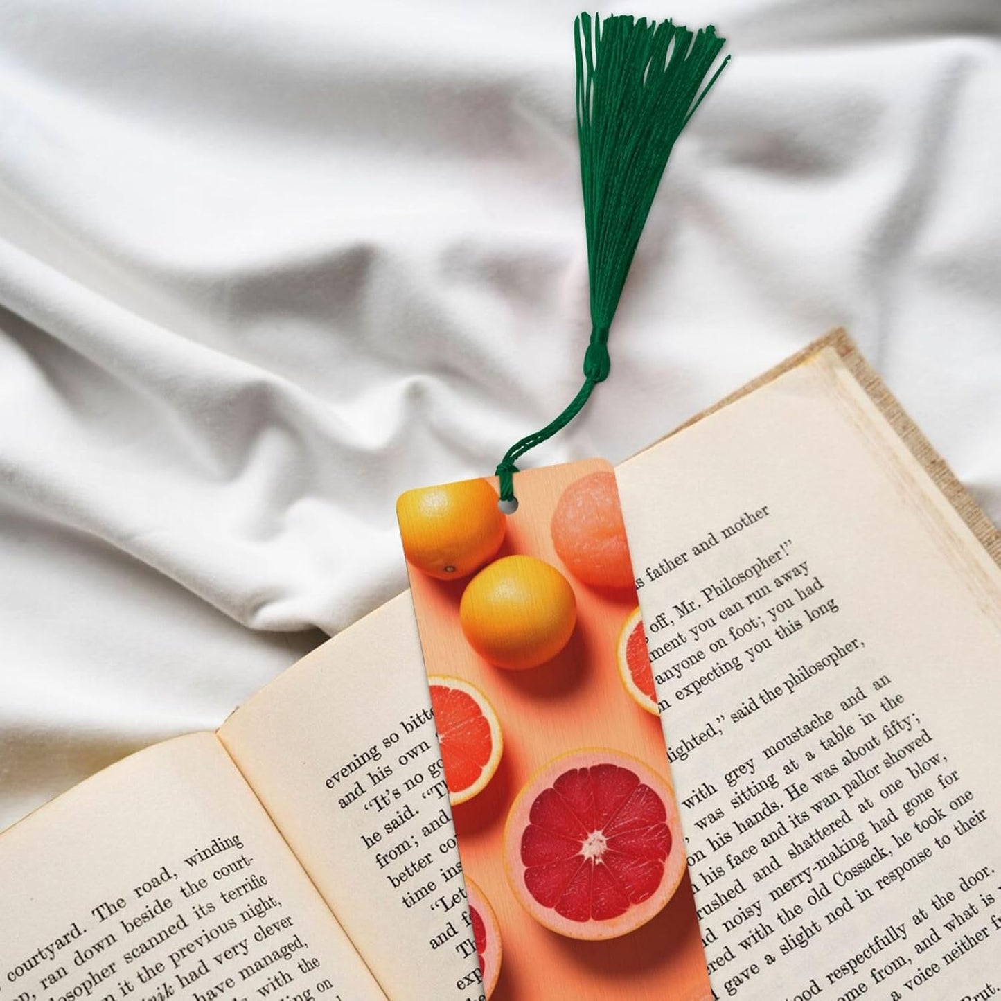 Pile of Grapefruit Slices Bookmarks Gifts for Women Men, Wooden Bookmarks for Book Lovers, Vintage Book Marks Ornaments with Tassel, Unique Personalized Reading Page Markers Dark Green