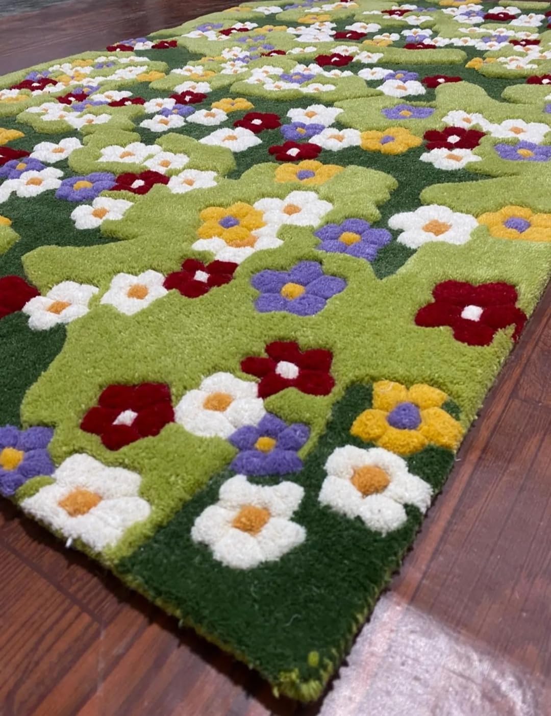 Floral Tufted Area Rug, Green Meadow Flower Pattern, Multicolor Daisy Design, Boho Style (8' x 10' Feet)