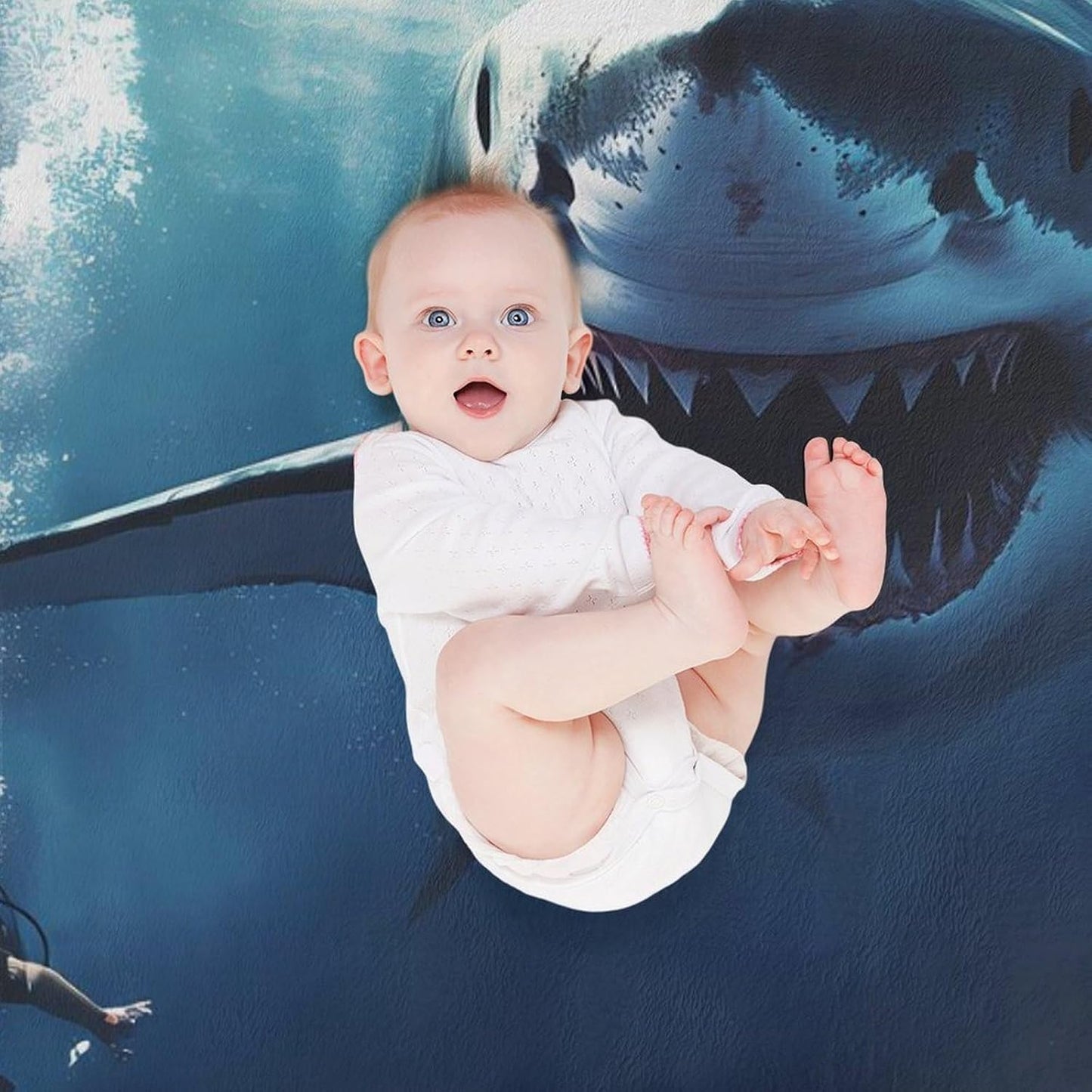 Shark Diver Throw Blanket for Couch Bed Plush Cozy Fuzzy Flannel Blanket for All Season 40"x60"