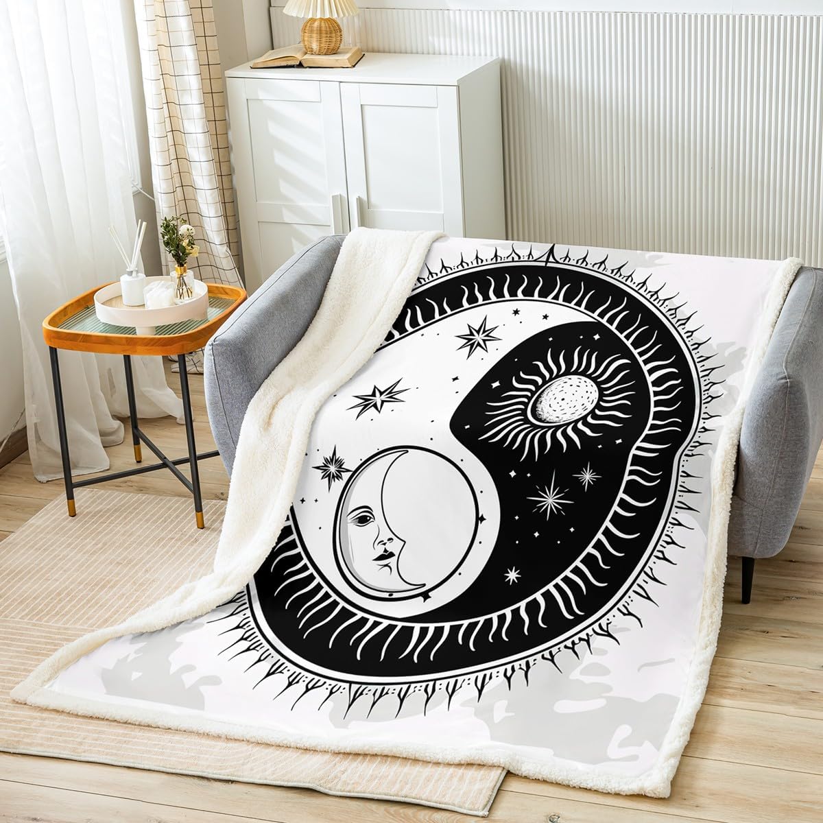 Yin Yang Fleece Throw Blanket Boho Moon Sun Plush Blanket for Bed Sofa Couch Bohemian Trippy Sherpa Blanket Psychedelic Peace Sign Pattern Fuzzy Blanket Room Decor Queen 90"x90"