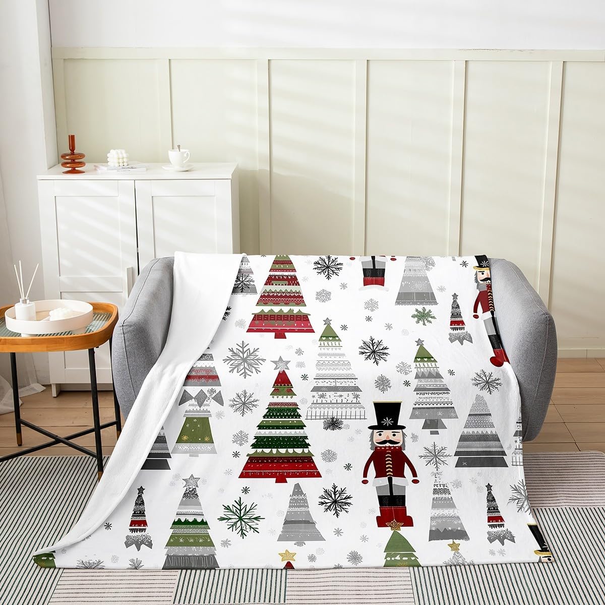 Feelyou Red Nutcracker Fuzzy Blanket Throw 50"x60" Christmas Tree Flannel Fleece Throw Blanket for Sofa Couch Royal Guarder Merry Christmas Xmas All Season Bed Blanket Snowflake Plush Blanket