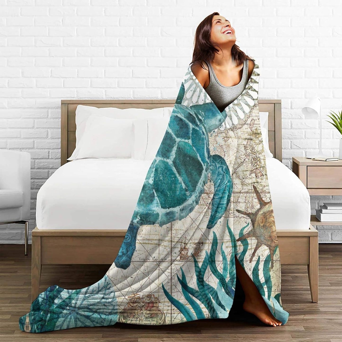 Sea Turtle Ocean Animal Landscape Fleece Throw Blanket Ultra Soft Cozy Decorative Flannel Blanket All Season for Home Bed Couch Chair Travel 50x40in