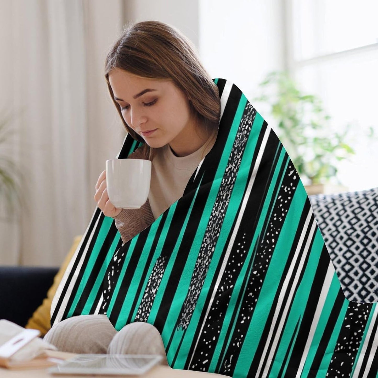 Striped Blue Throw Blanket for Couch Super Soft Warm Lightweight Throw Blankets Cozy Flannel Bed Blanket Cute Decorative Blankets for All Seasons Home Decor Gift 30"*40"（76 * 100cm）