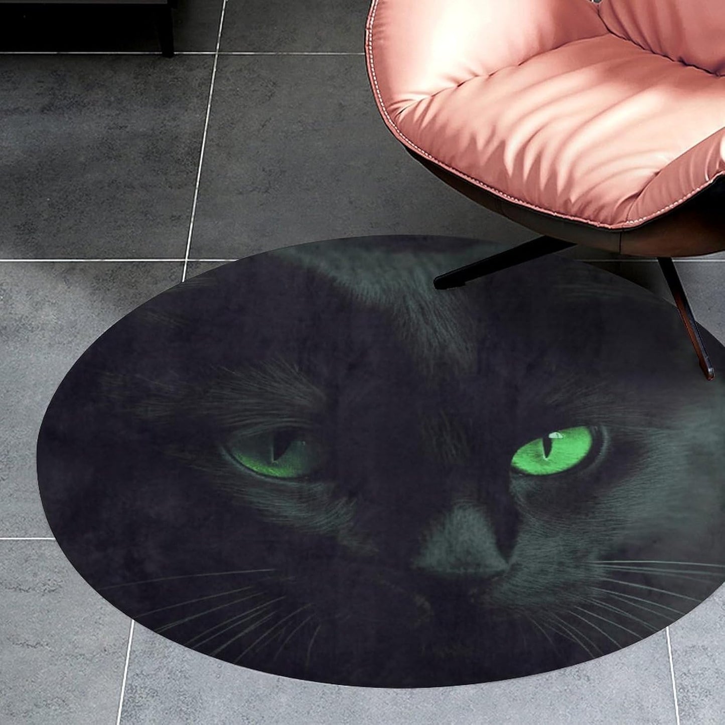Black Cat Green Eyes Circle Rug Retro Luxury Coral Velvet Floor Mat Non Slip Soft Indoor Floor Carpet Comfy Thickened Area Rugs Modern Aesthetic Minimalist Carpets for Home Decor