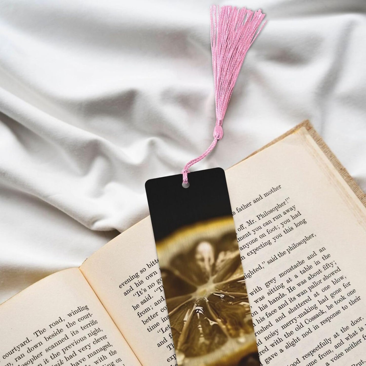 Lemon Slices Bookmarks Gifts for Women Men, Wooden Bookmarks for Book Lovers, Vintage Book Marks Ornaments with Tassel, Unique Personalized Reading Page Markers Pink