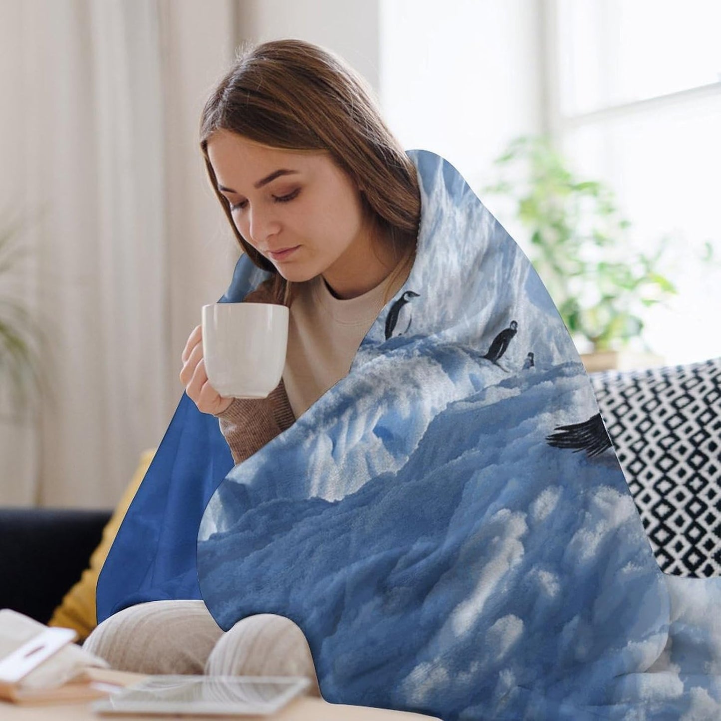 Snow Mountain Penguin Blanket Super Soft Lightweight Throw Blanket Cute Cozy Warm Bed Blanket Decorative Fuzzy Blanket All-Season Home Decor Gift for Sofa Couch Living Room 60"*80"（150 * 200cm）