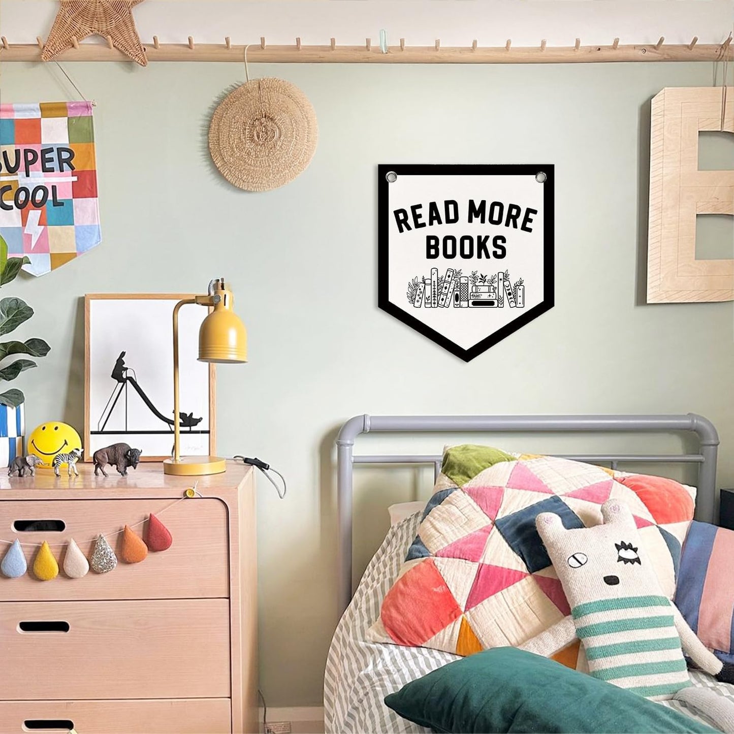 DSHFG Read More Books Reading Corner Decor for Kids, Kids Reading Nook Wall Art Felt Pennant Banner for Classroom Nursery Toddler Room, Read Sign Hanging Felt Flag, 12x14 Inch