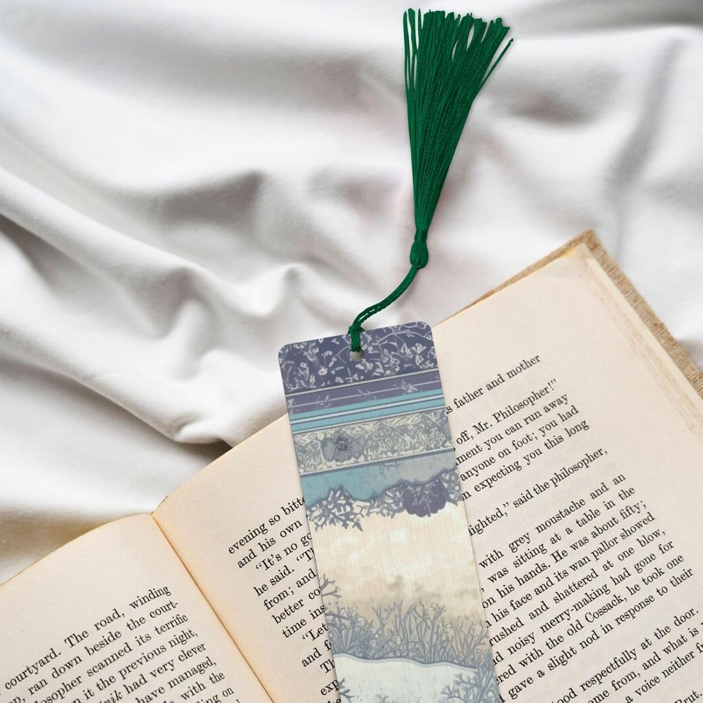 Cute and Dreamy Bookmarks Gifts for Women Men, Wooden Bookmarks for Book Lovers, Vintage Book Marks Ornaments with Tassel, Unique Personalized Reading Page Markers Dark Green