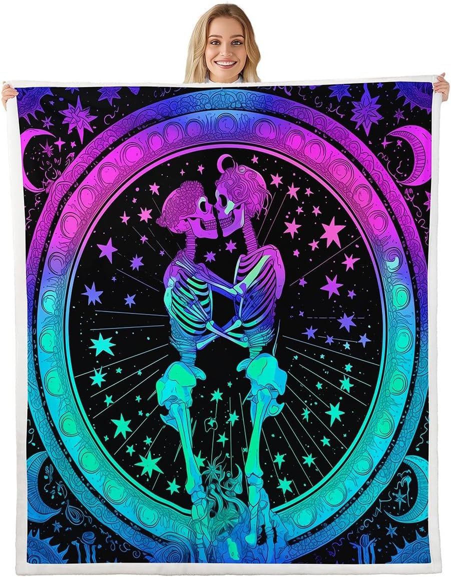 Castle Fairy Kissing Skull Blanket Romantic Gothic Skeleton Throw Blanket for Kids Boho Exotic Star Moon Sherpa Blanket Warm Lightweight Valentine's Day Queen 90x90 Inch Living Room Decor