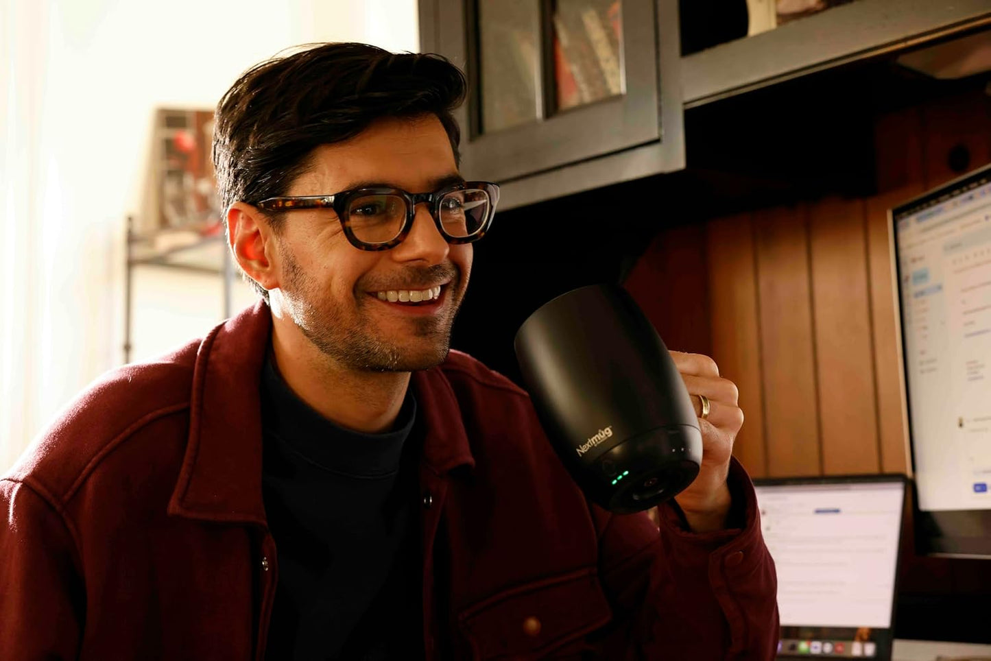 Nextmug Plus (Black - 18 oz.) Temperature-Controlled, Self-Heating Mug – No App, Long-Lasting Battery for Work & Study, Great Gift for Coffee Lovers