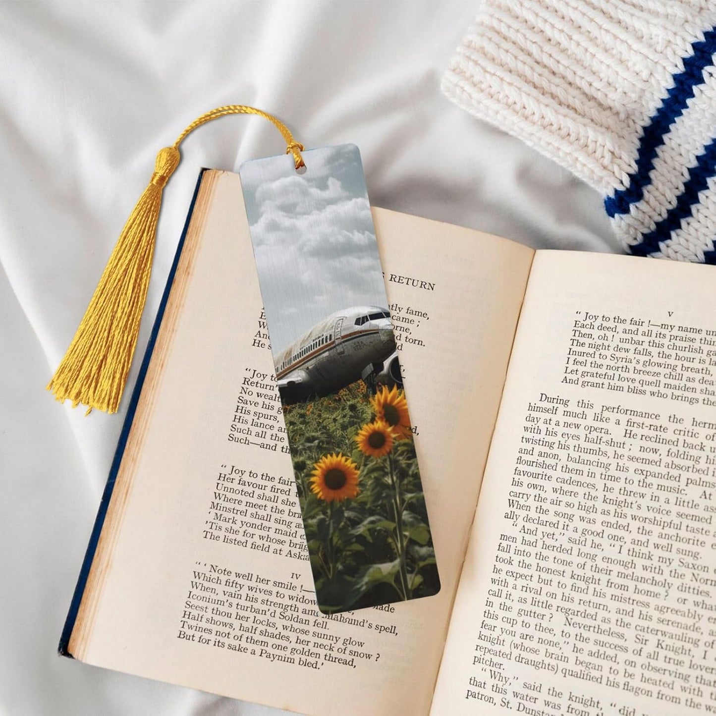 Plane Flies to Sunflower Field Bookmarks Gifts for Women Men, Wooden Bookmarks for Book Lovers, Vintage Book Marks Ornaments with Tassel, Unique Personalized Reading Page Markers Gold
