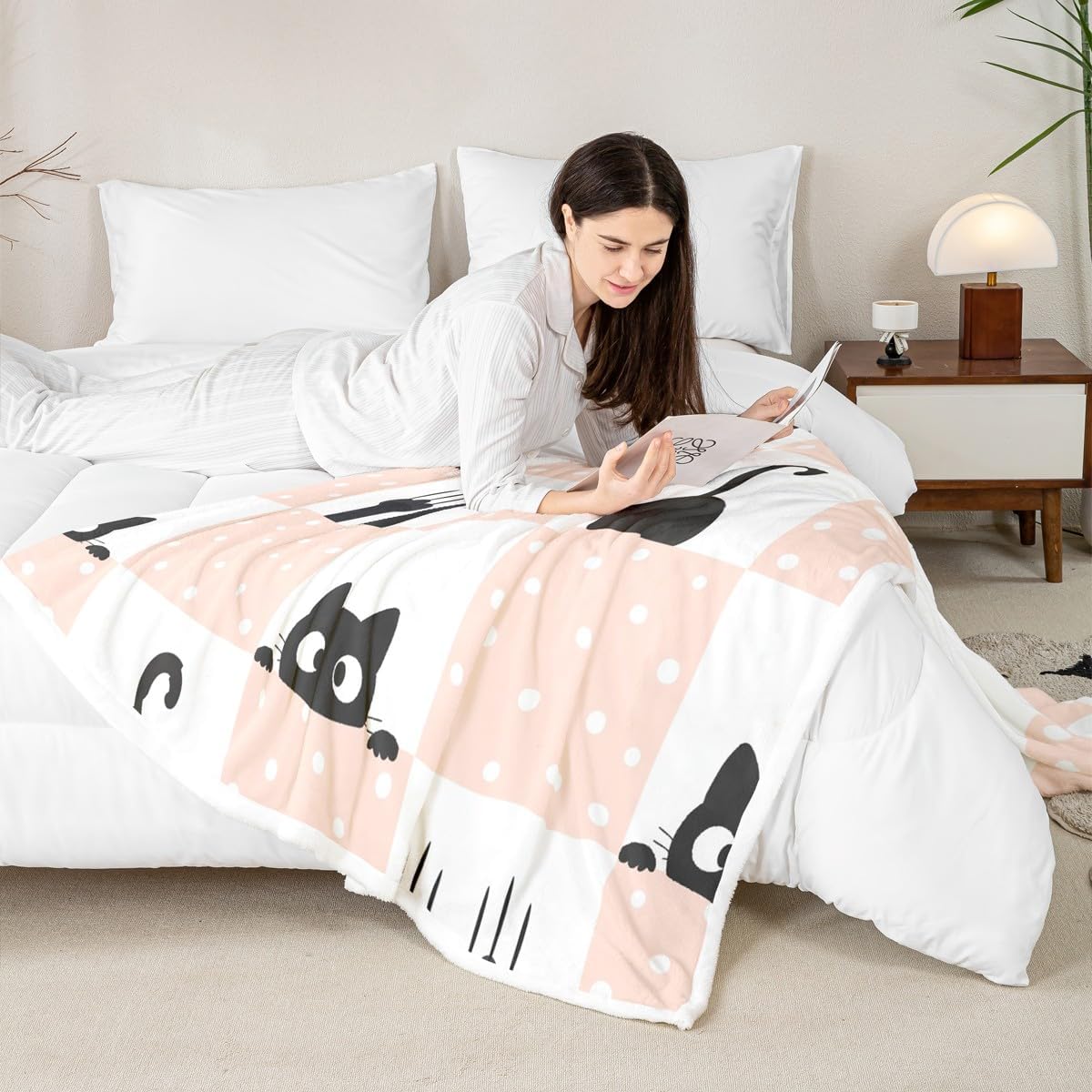 Black Cute Cat Throw Blanket,Pink Geometric Grid Blankets for Kids Girls Boys Teens Room Decor Cartoon Pet Animals Fleece Blanket Soft Boho Dots Fuzzy Blanket,for Chair/Sofa,50"x60"