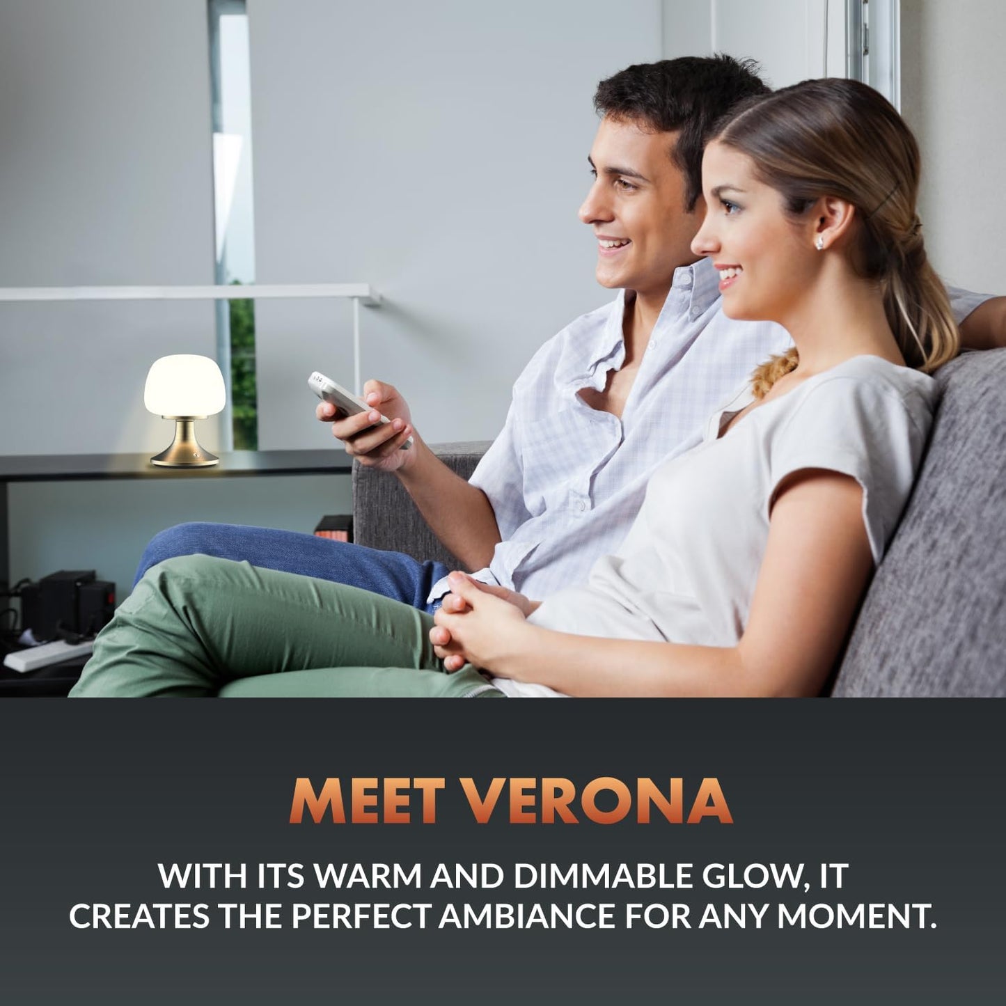 ‎Newhouse Lighting Verona, Brass 2700K Dimmable Cordless USB-C Rechargeable Glass Table Lamp NHTL-VE-BRS, Cordless Desk Lamp for Living Room, Bedroom, Coffee Table, and Other Cozy Home Decor