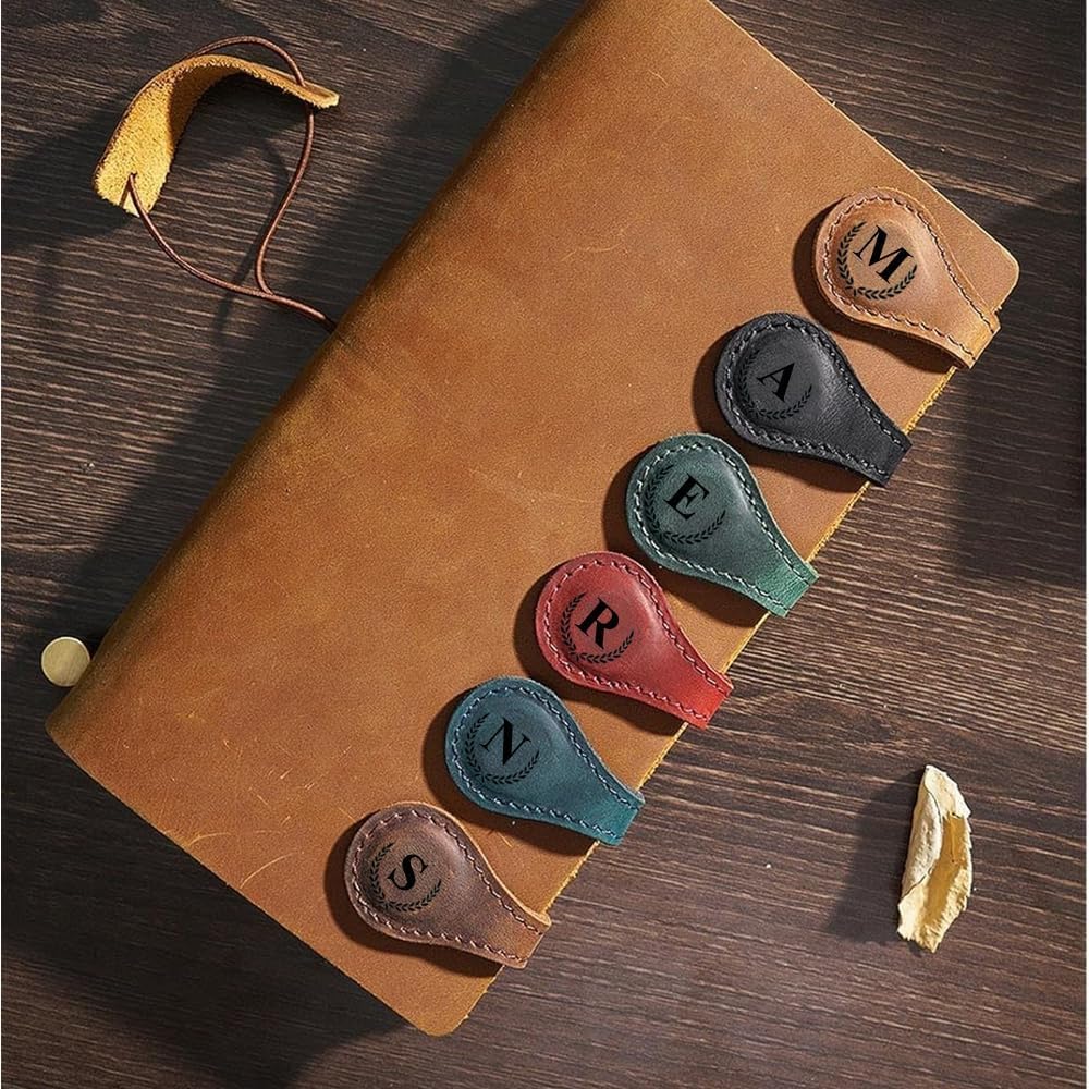 Personalized Magnetic Leather Bookmark, 26 Letters Customized Initial Book Markers Multi Functional Cute Book Mark Meaningful Gift for Wonmen Teachers, Book Lovers (M, Red)