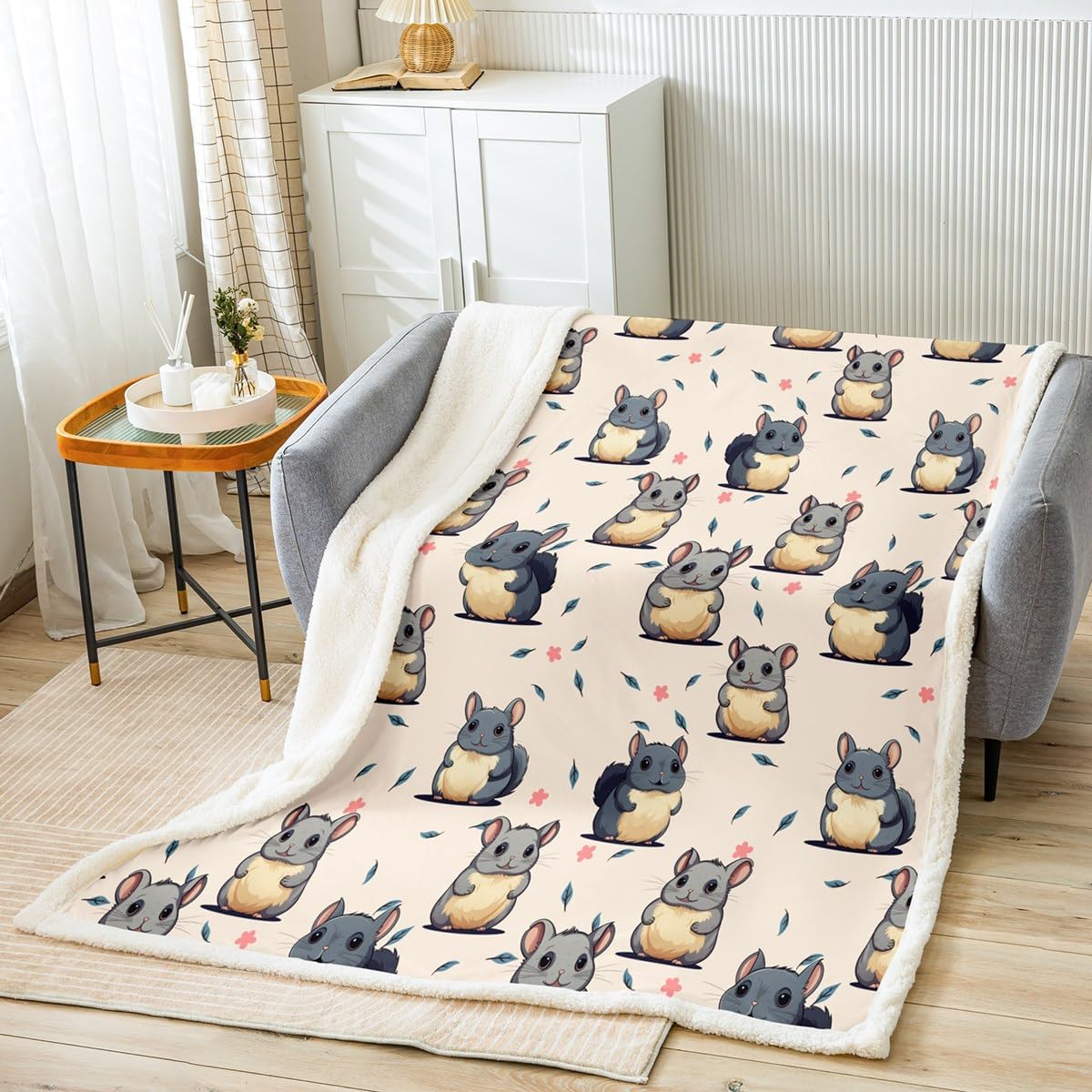 Erosebridal Chinchilla Blanket Throw for Kids Boys Girls,Cartoon Chinchilla Throws Blankets Kawaii Room Decor,Cute Animal Print Fleece Blanket Gifts for Pet Lovers,Leaf Floral Blanket 50"x60"