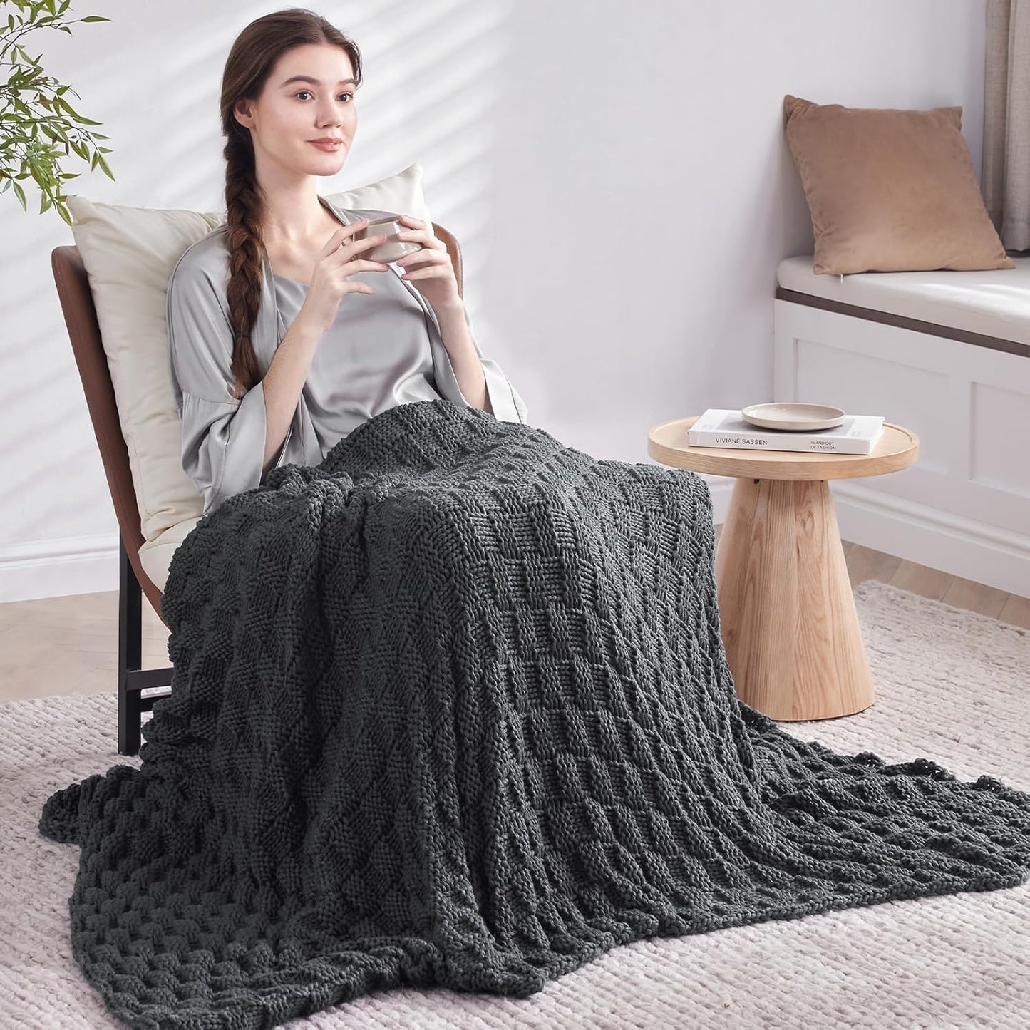 Knitted Weighted Blanket for Adult, No Beads Heavy Blanket 48” x 72'' 15lbs, Breathable Chunky Knit Blanket, Cooling Weighted Blanket for Hot Sleepers, Christmas Home Decor (Dark Grey)