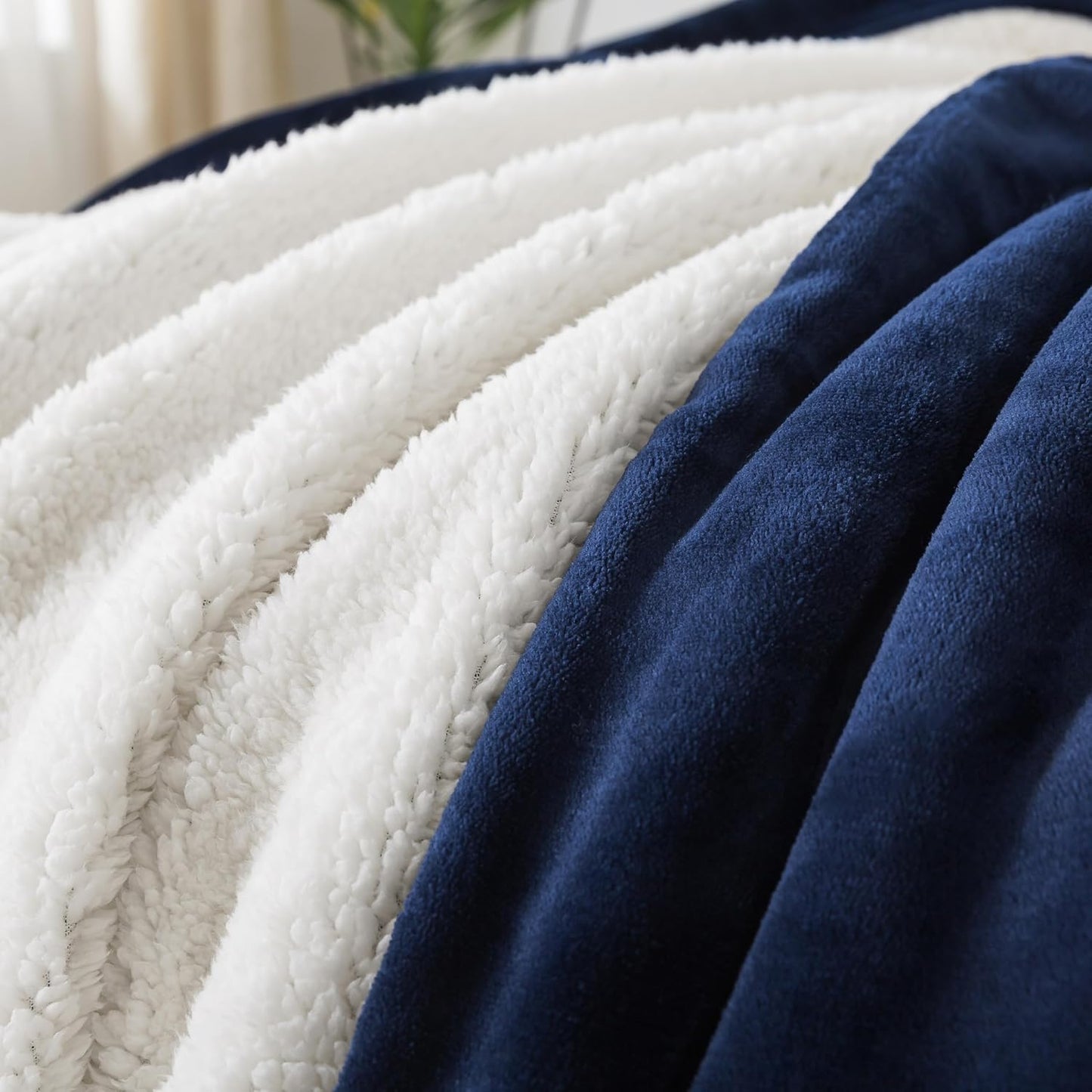 WDCOZY Sherpa Fleece Blankets Fuzzy Thick Warm Throw Blanket Super Soft Reversible Luxurious Fluffy Plush for Sofa Couch Bed Home Decor All Seasons Winter Blankets 50"x60" Navy Blue
