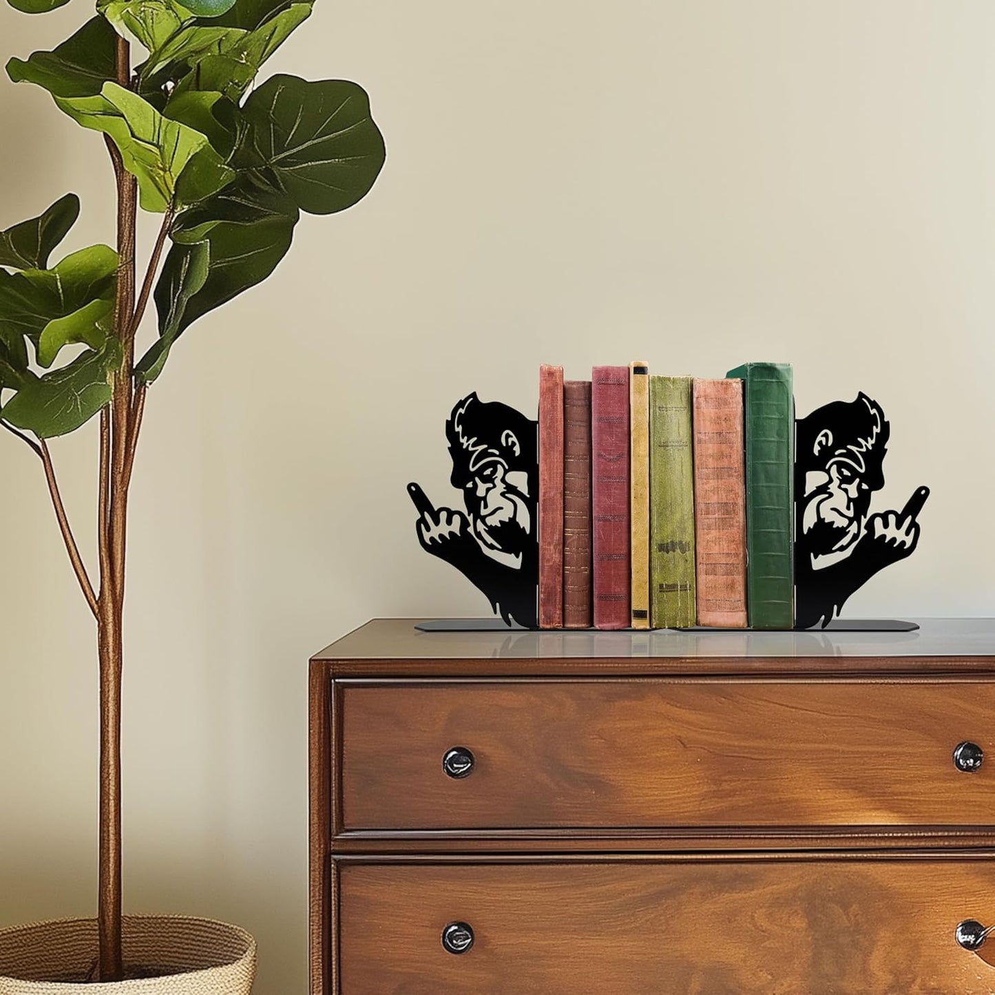 Peeping Bigfoot Metal Bookends Funny Sasquatch Book Ends for Shelves Bookshelf Decorative Objects Home Office Desk Bookshelf Decor Nice Bigfoot Lover Gifts (Black)