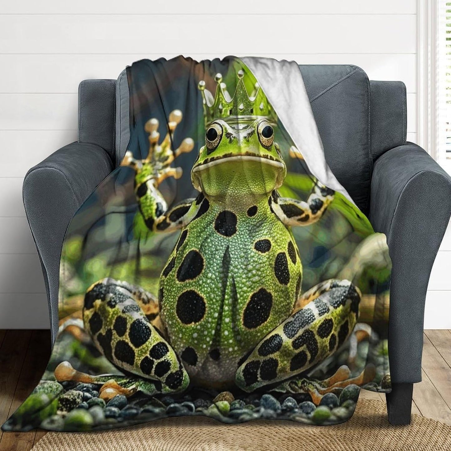 Crown Frog Blanket Super Soft Lightweight Throw Blanket Cute Cozy Warm Bed Blanket Decorative Fuzzy Blanket All-Season Home Decor Gift for Sofa Couch Living Room 30"*40"（76 * 100cm）