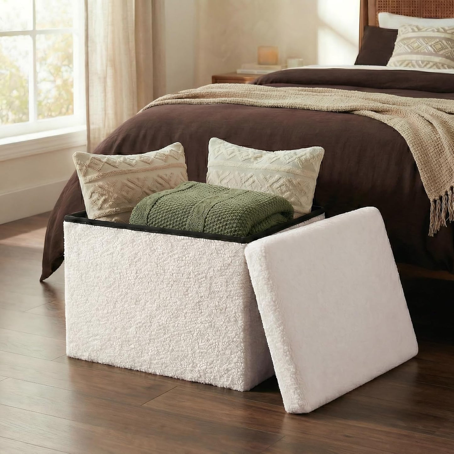 16.5in Small Storage Ottoman Foldable Sherpa Top Storage Bench,Foot Rest/Step Stool for Bedroom Dorm Entryway, Space Saving for Small Spaces- White